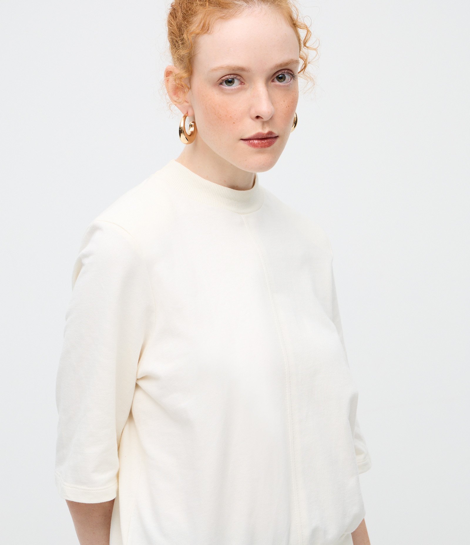 Blusa Oversized com Efeito Blusê e Ombreira Off White 3