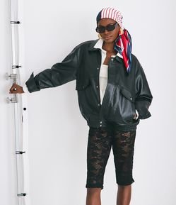 Calça Capri em Renda sem Forro