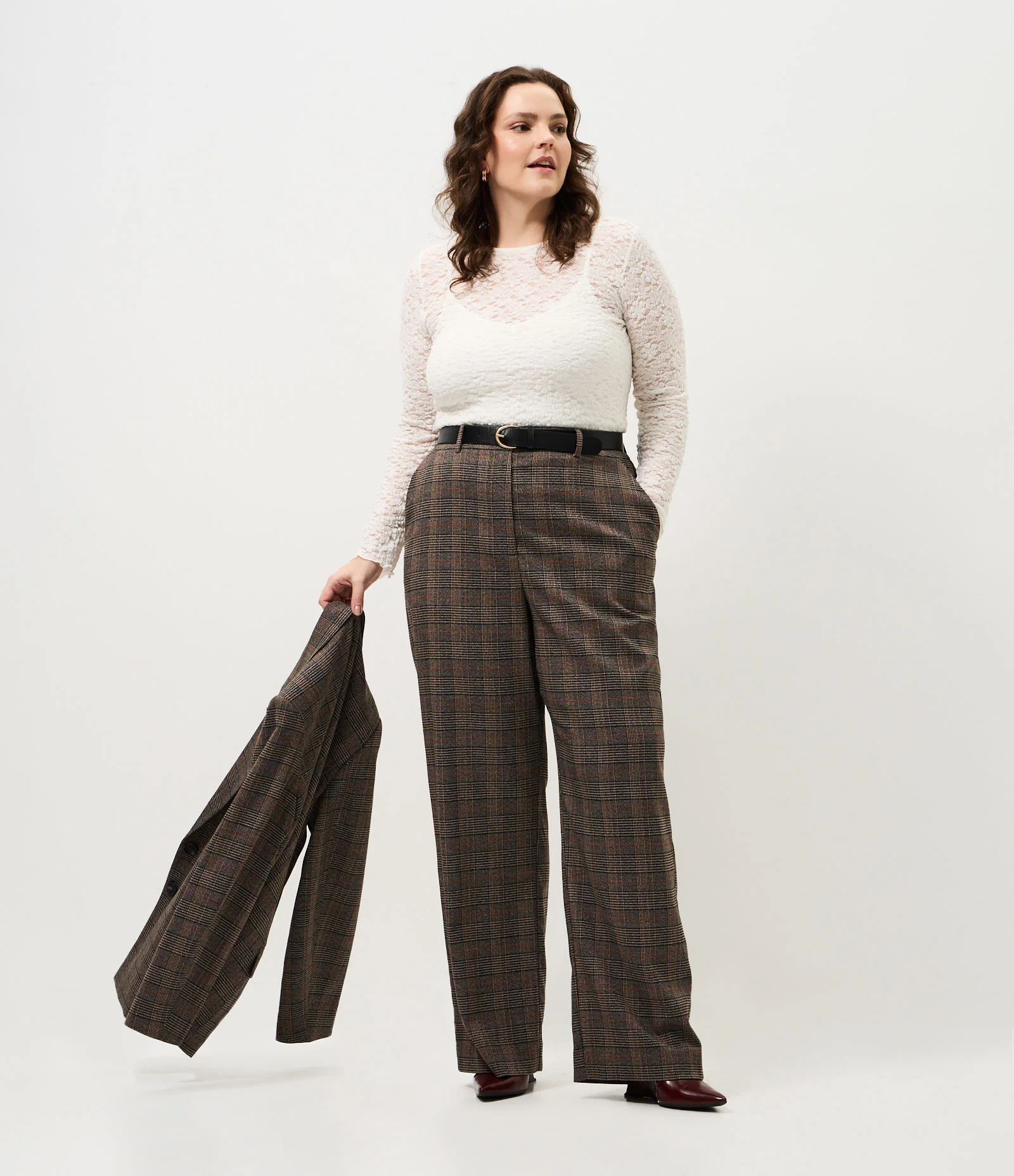 Calça Alfaiatada Xadrez com Cinto Curve & Plus Size Marrom 1