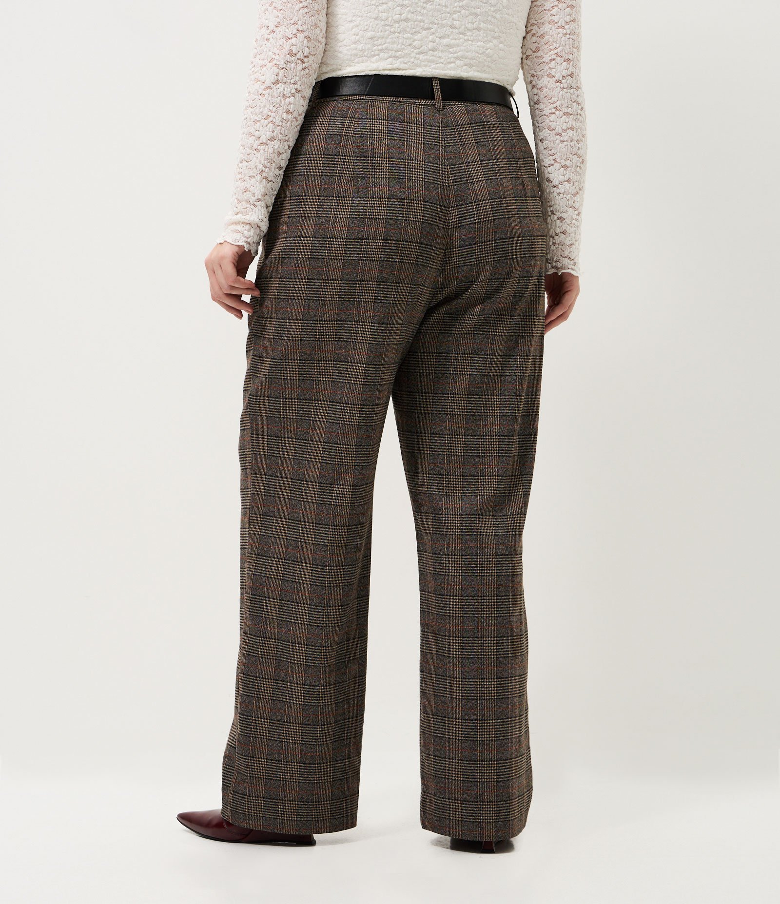 Calça Alfaiatada Xadrez com Cinto Curve & Plus Size Marrom 4