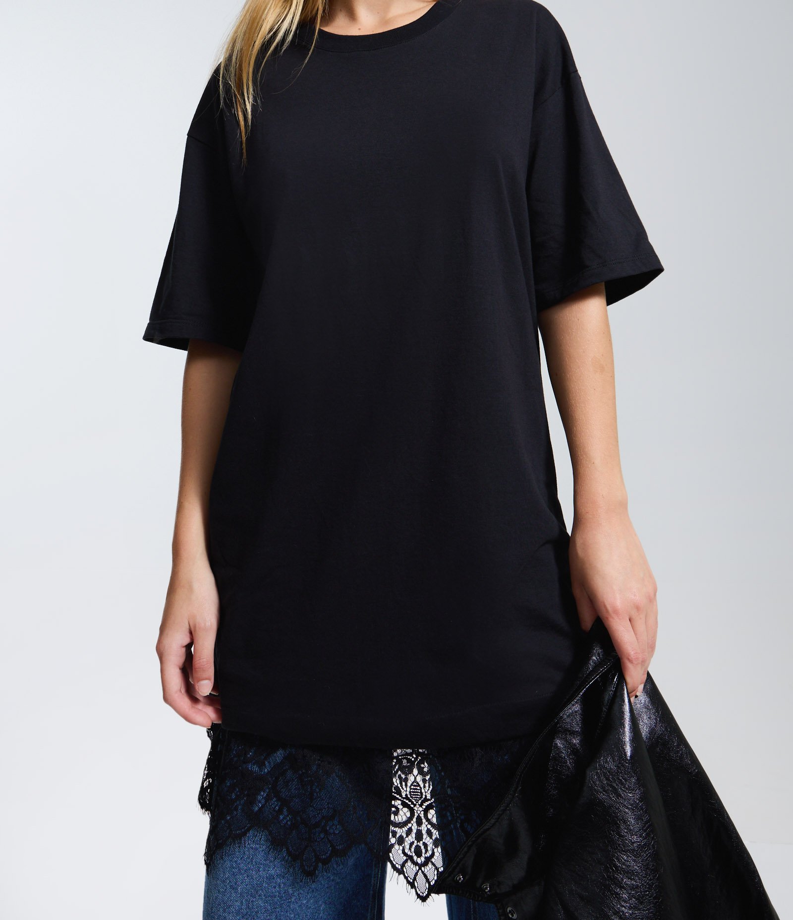 Vestido Reto em Algodão com Renda na Barra Preto 3