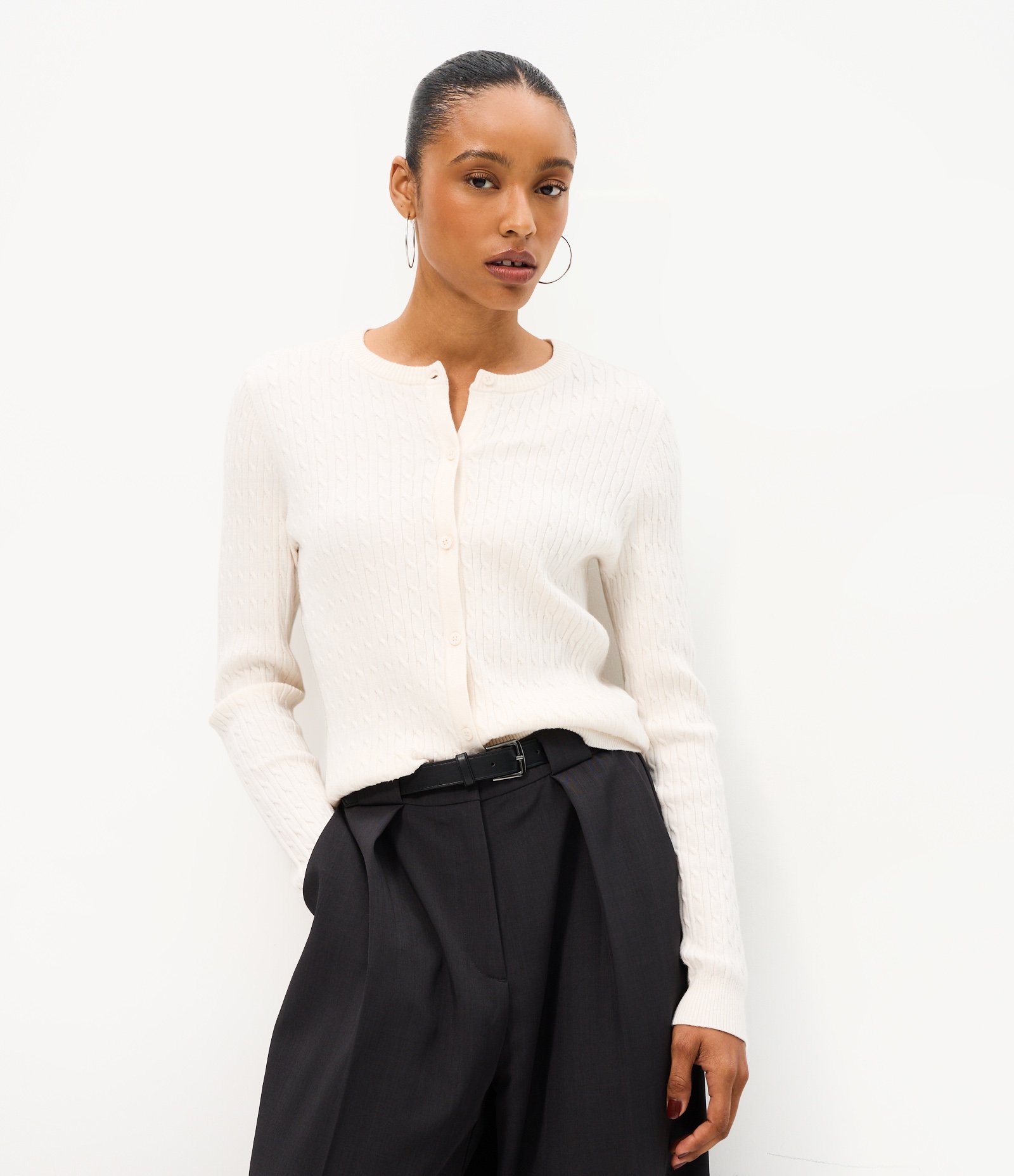 Cardigan em Tricô Texturizado com Barra Canelada Bege 3