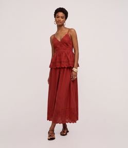 Vestido Evasê Midi em Laise com Sobreposição e Bordados