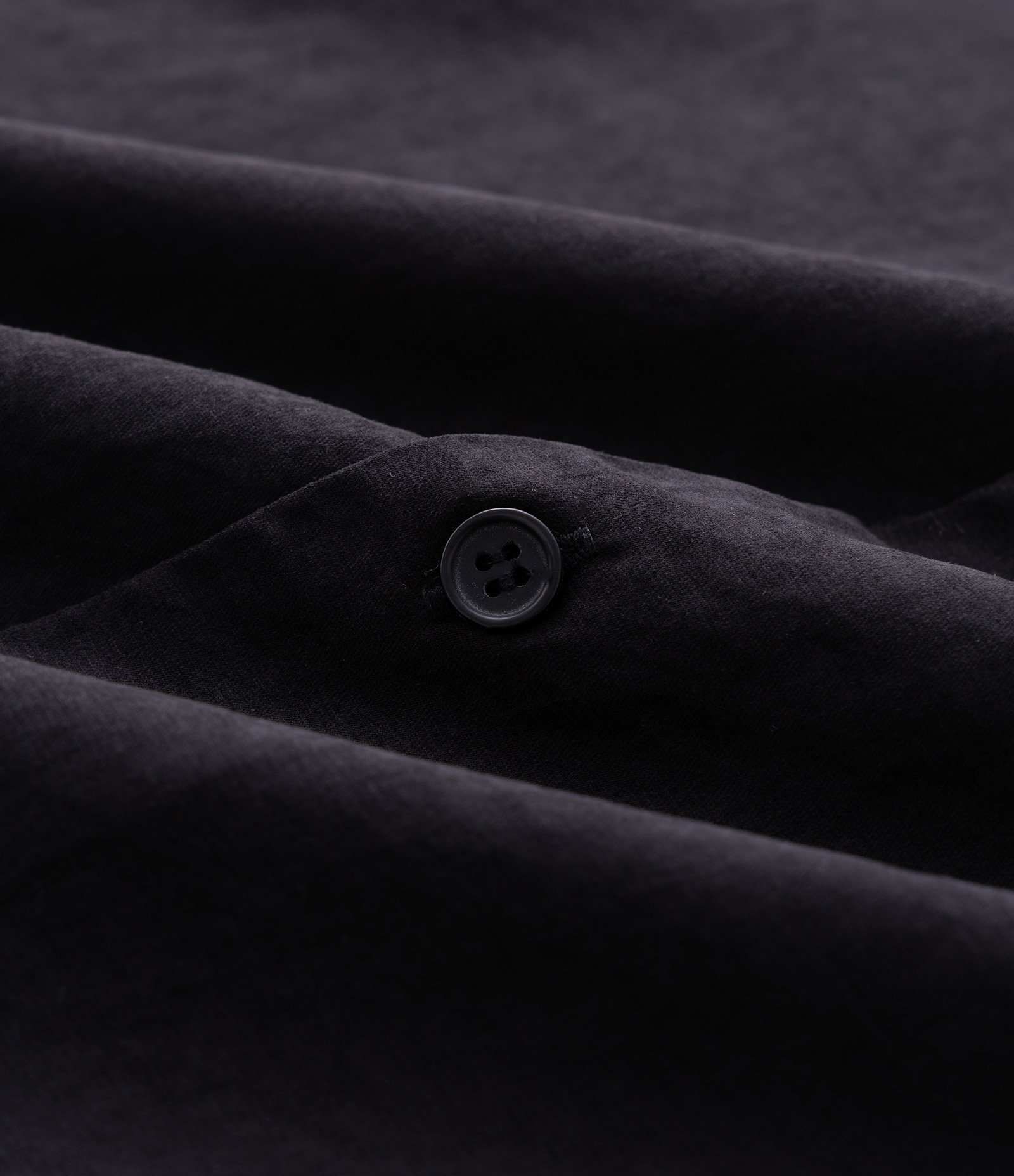Camisa Manga Curta Suede com Gola Bowling Preto 3