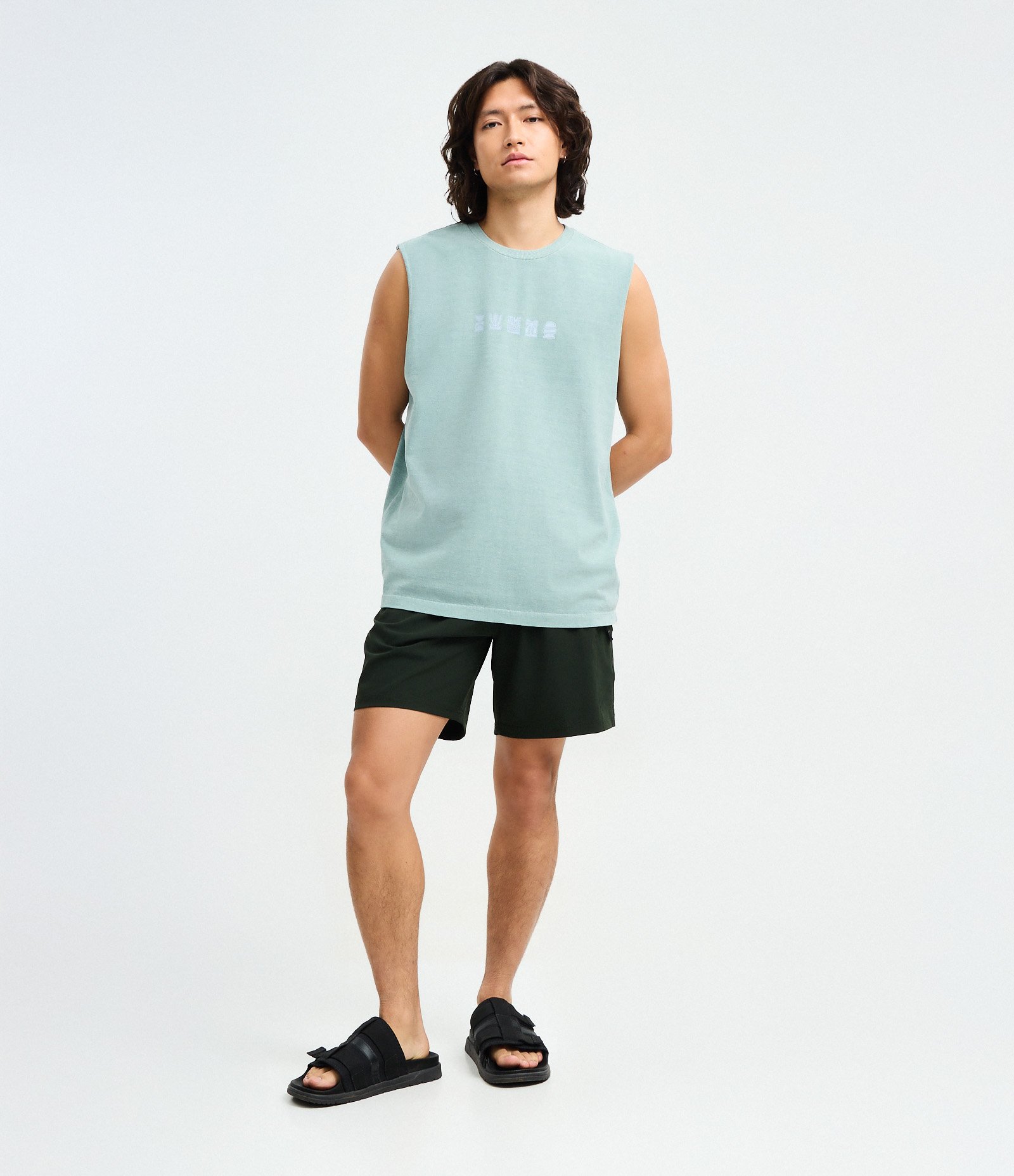 Regata Comfort Estonada em Algodão e Lettering Timeless Verde 2