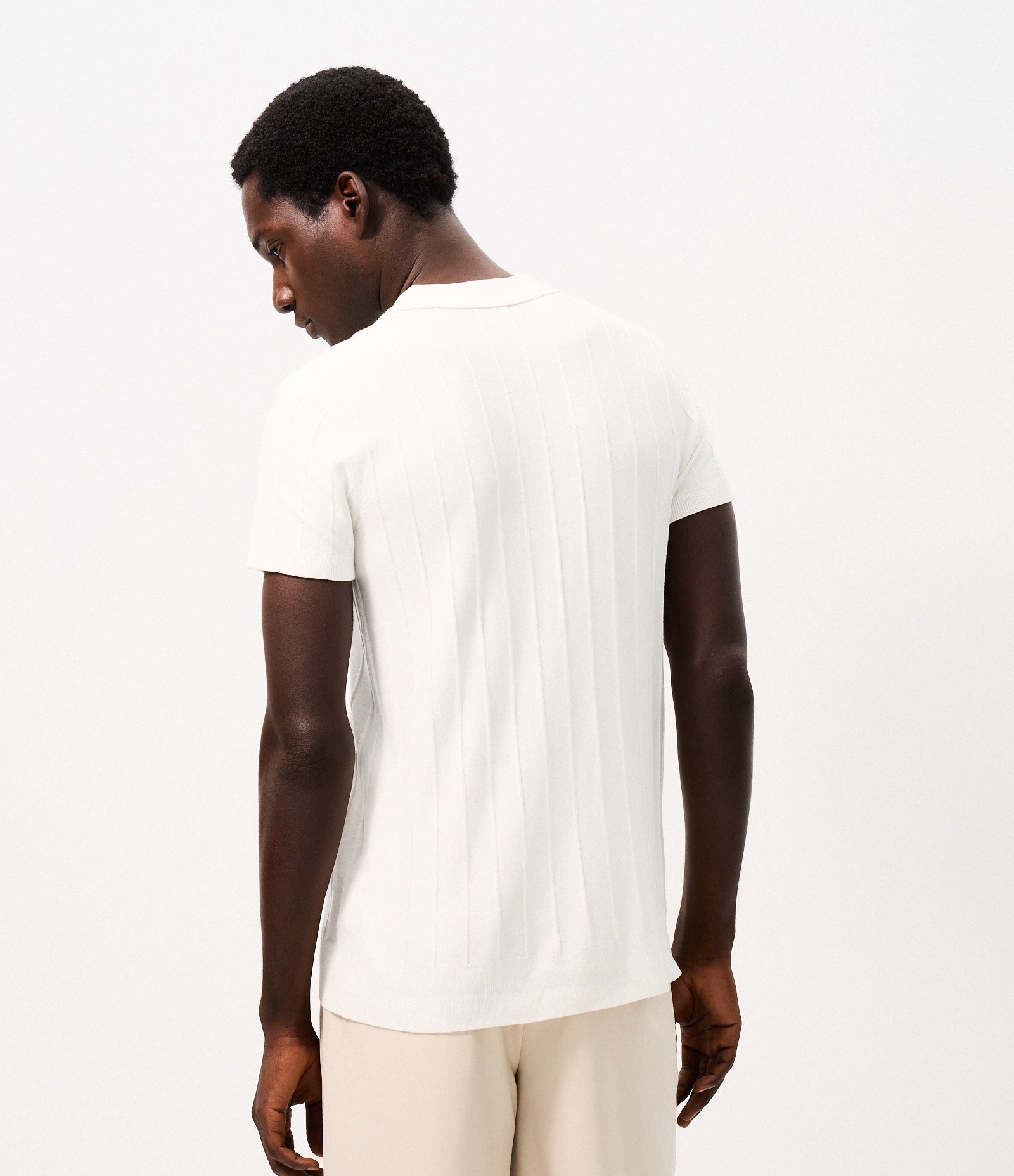 Camisa Polo em Tricô com Textura Vertical Branco 3
