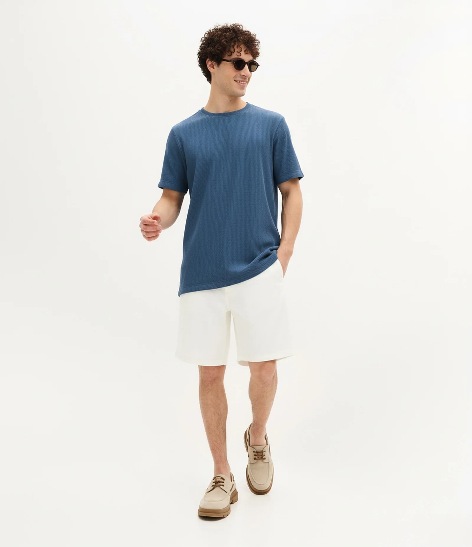 Camiseta Regular em Algodão Texturizado Azul 1