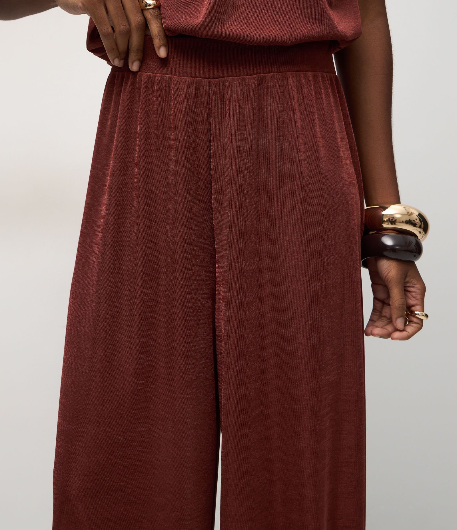 Calça Aladim com Leve Brilho e Cós Largo Marrom 4