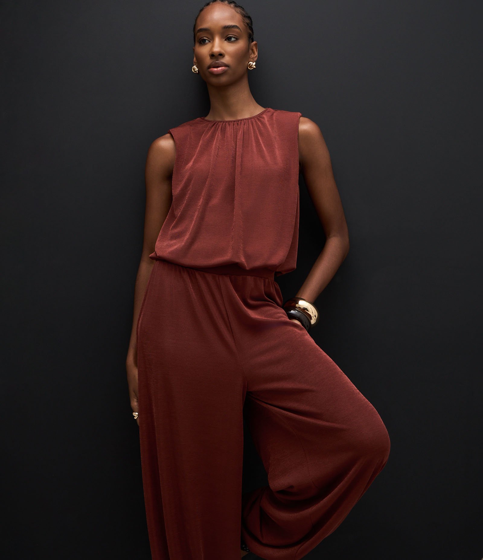 Calça Aladim com Leve Brilho e Cós Largo Marrom 5