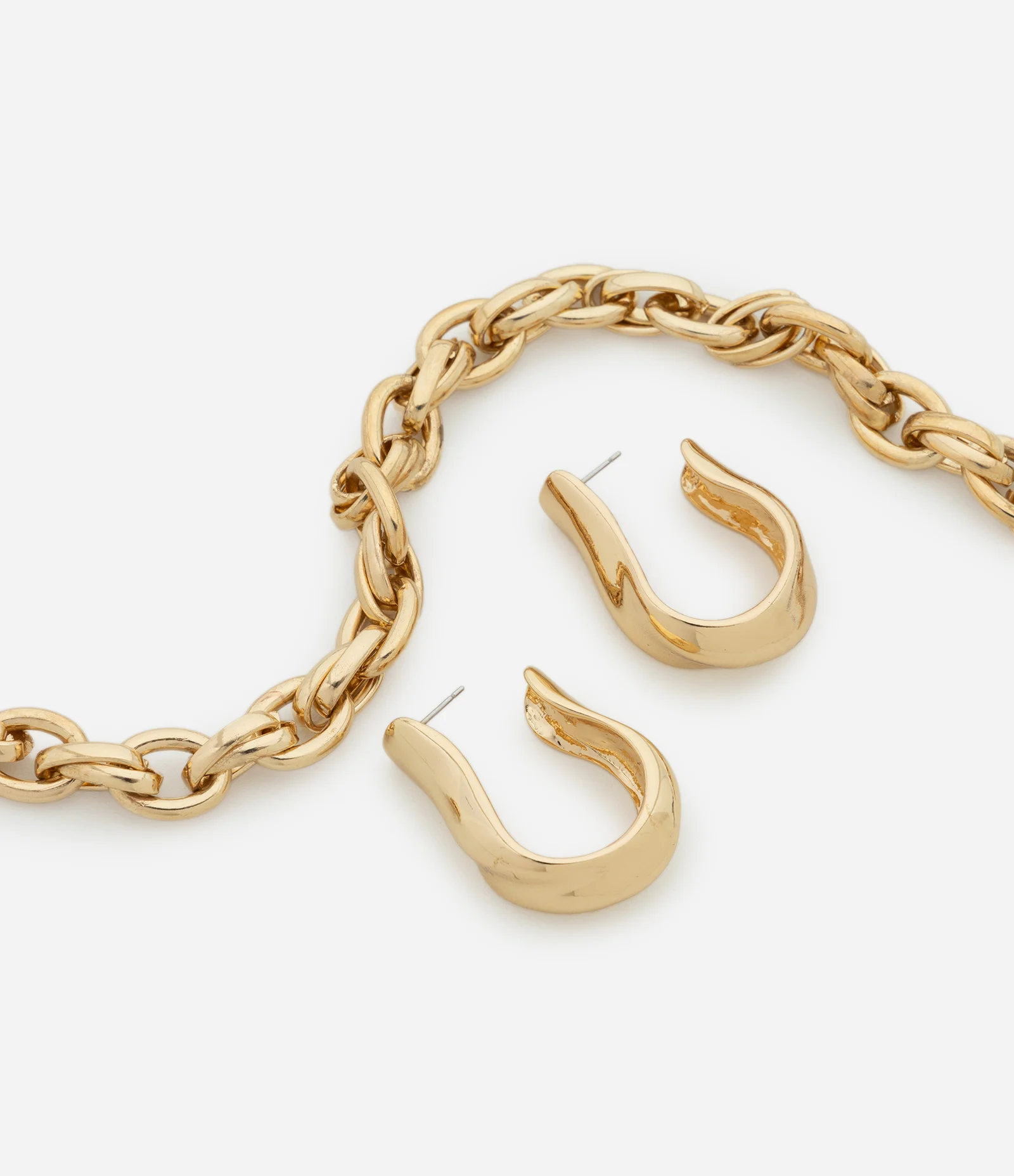 Conjunto de Colar e Brinco Argola Orgânico em Metal Dourado 2