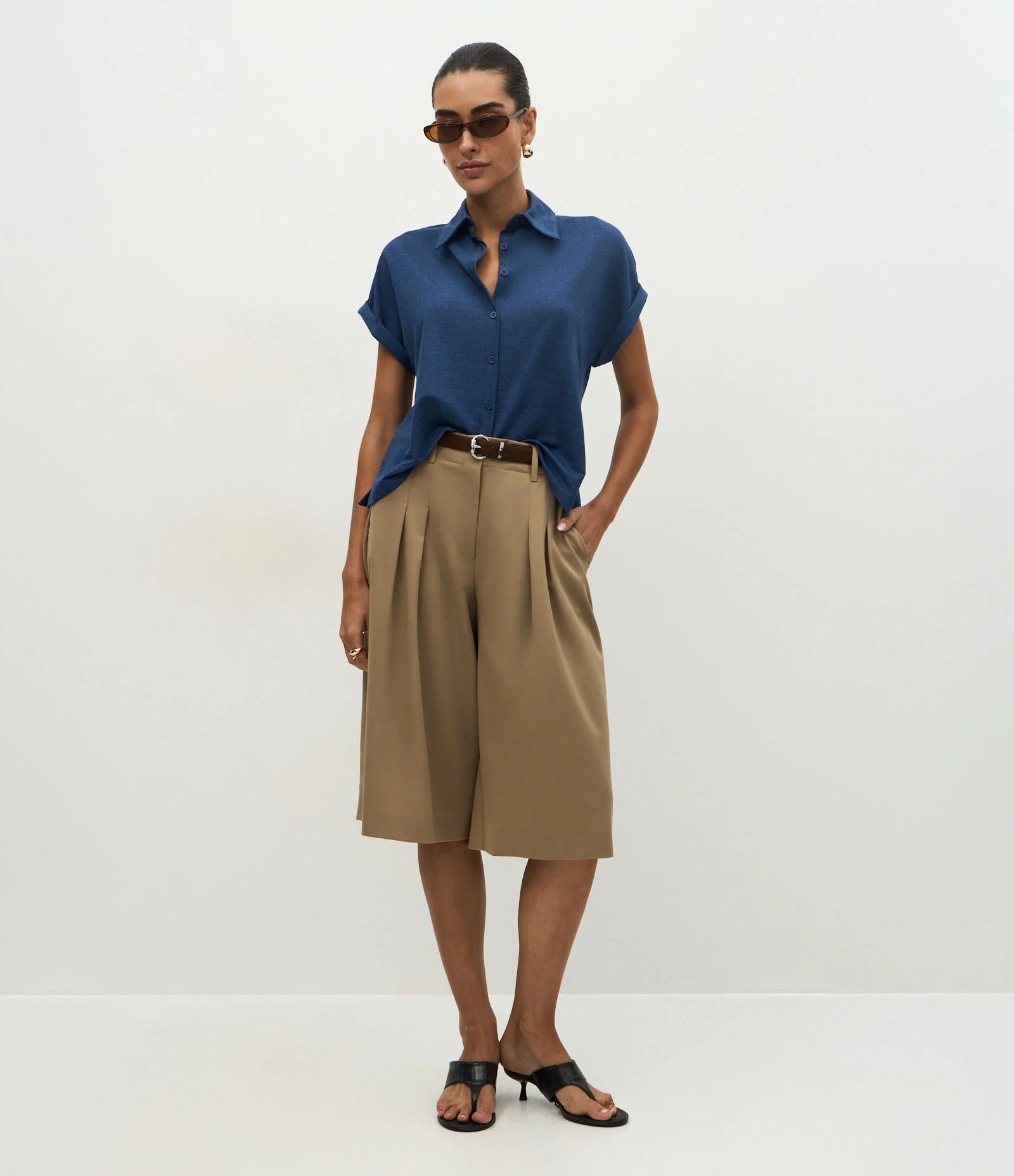 Blusa em Viscose com Gola Lapela e Mangas Dobradas Azul 2