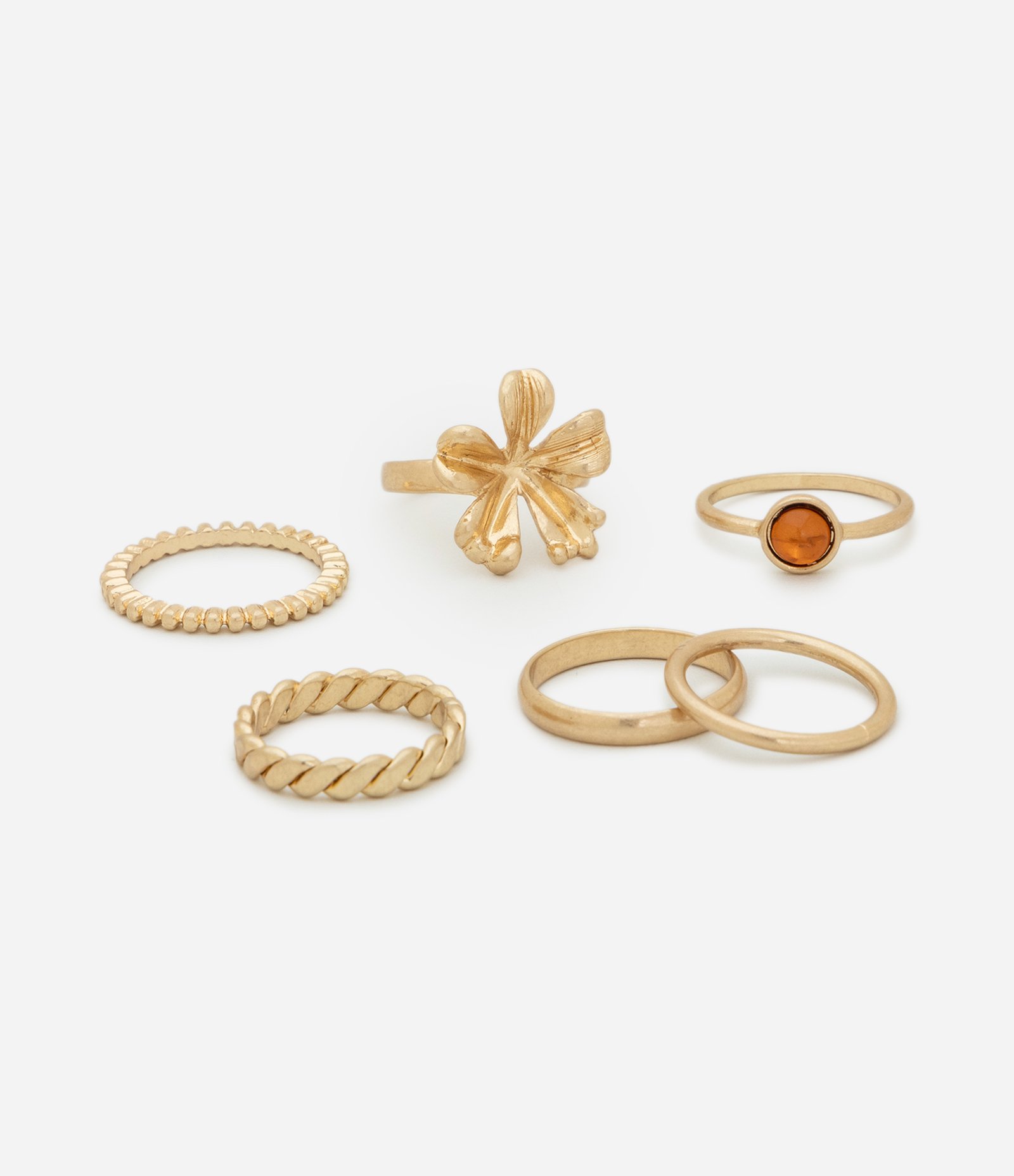 Kit 06 Anéis Delicados com Diferentes Acabamentos Dourado 2
