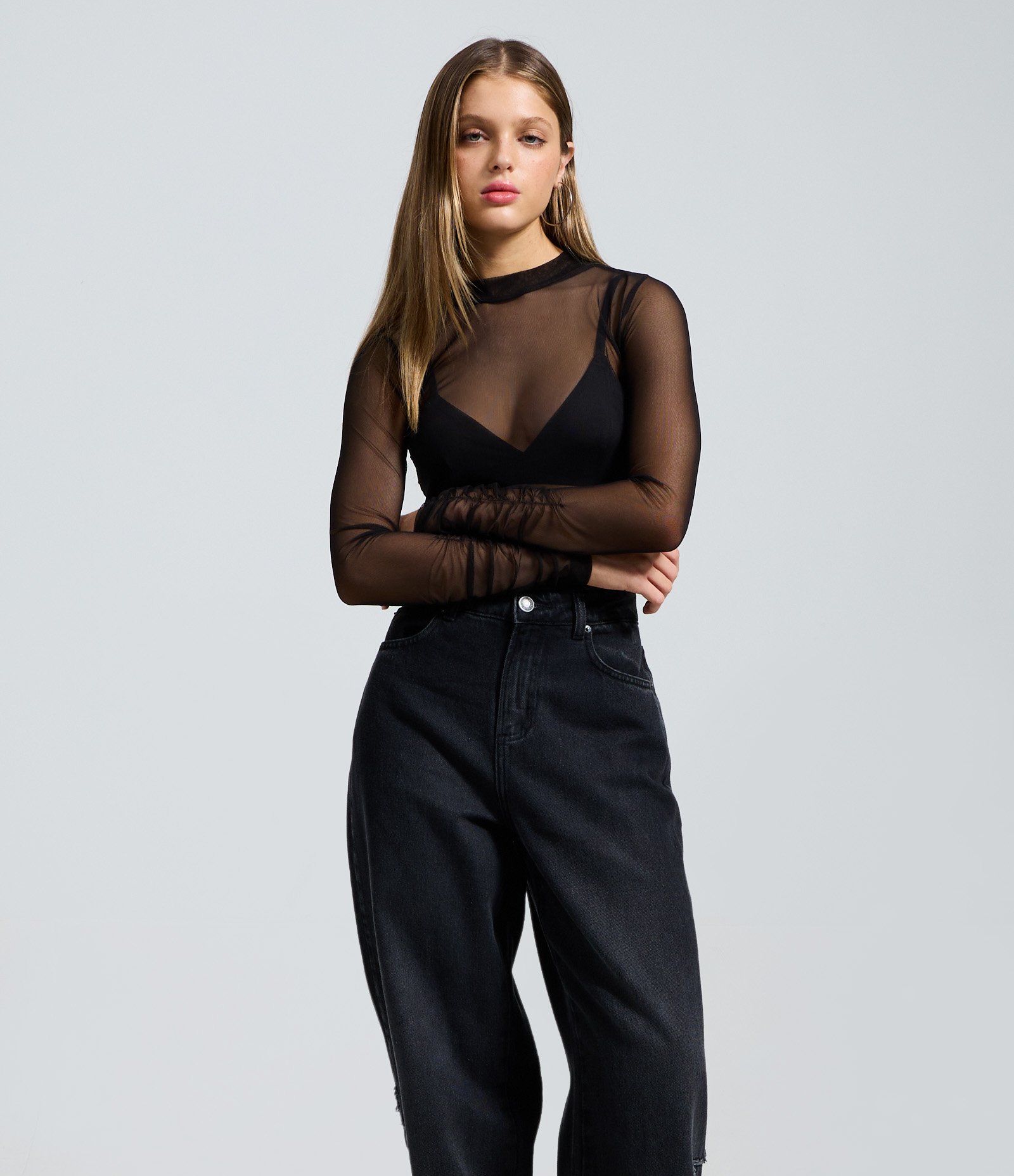 Calça Baggy em Jeans com Recortes de Estrelas e Cintura Média Preto 2