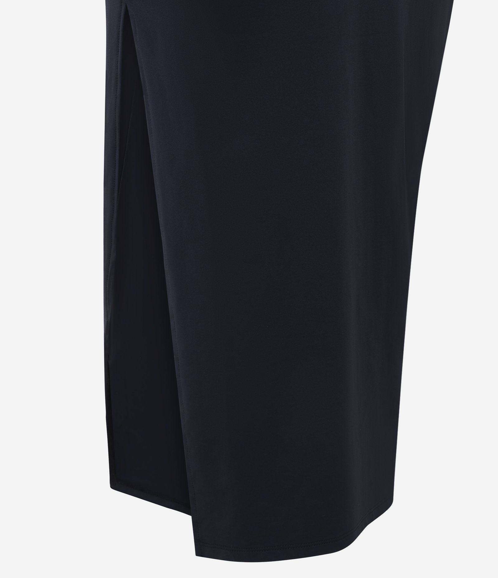 Vestido Midi em Microfibra com Decote Quadrado e Manga Longa Preto 7