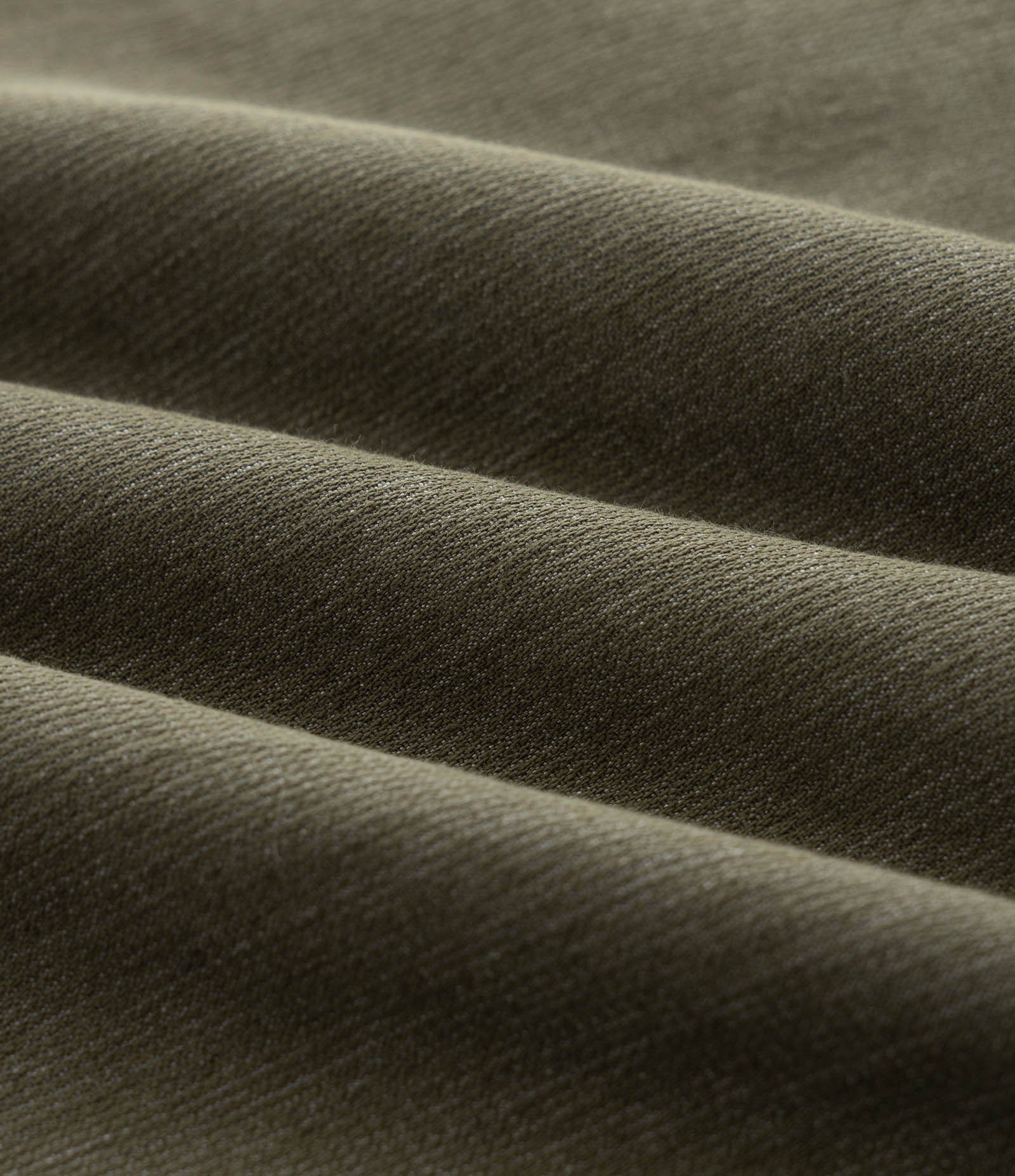 Bermuda em Sarja Texturizada com Cós Elástico Verde 8