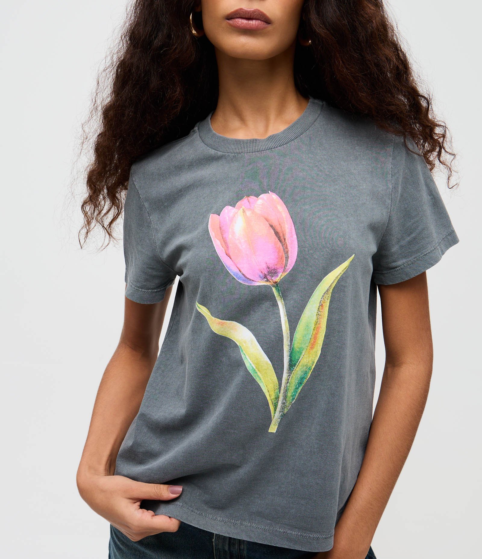 Camiseta Manga Curta em Algodão com Estampa Flor Cinza 3