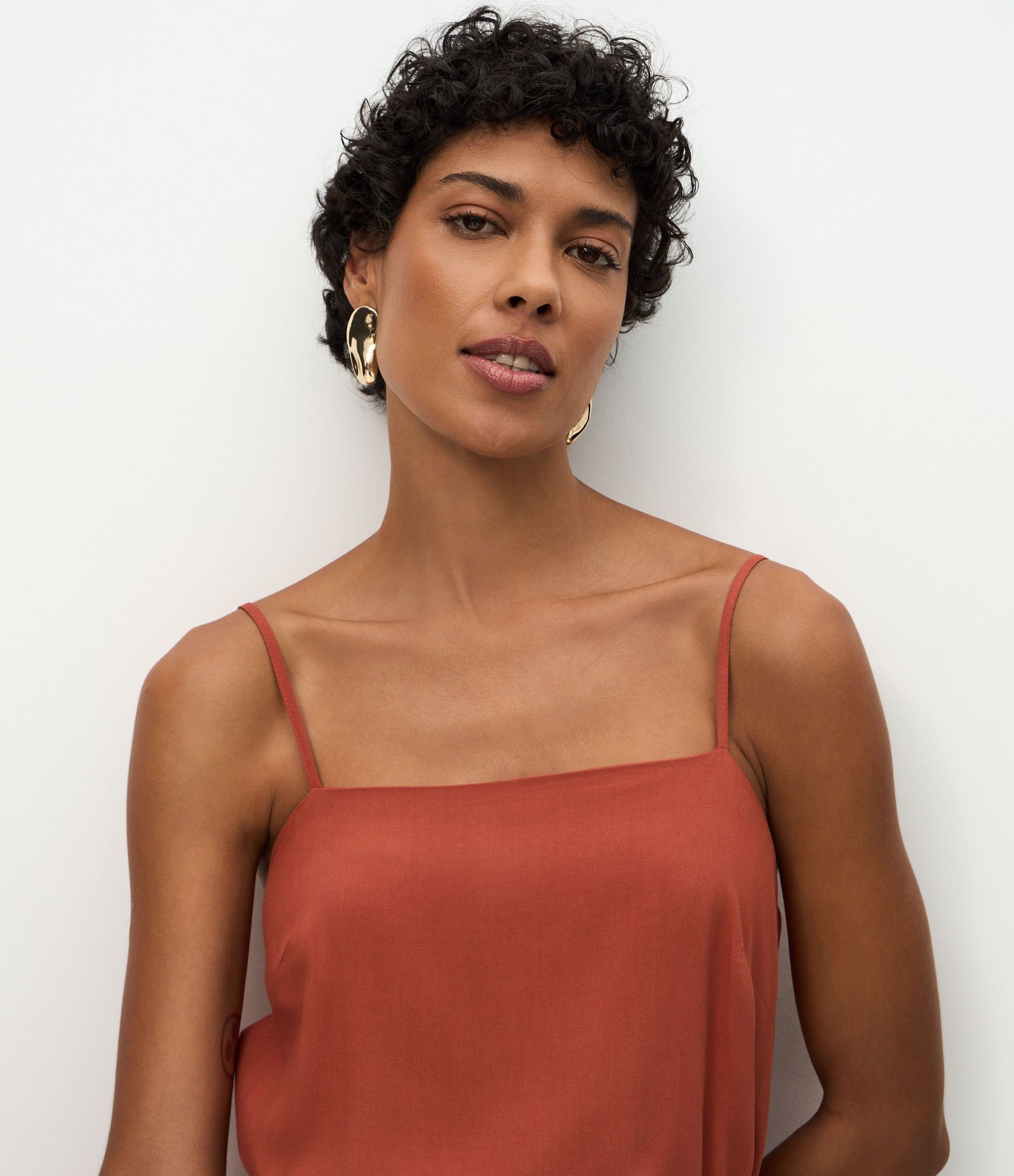 Vestido Longo Maquinetado com Lenço Removível Laranja 3