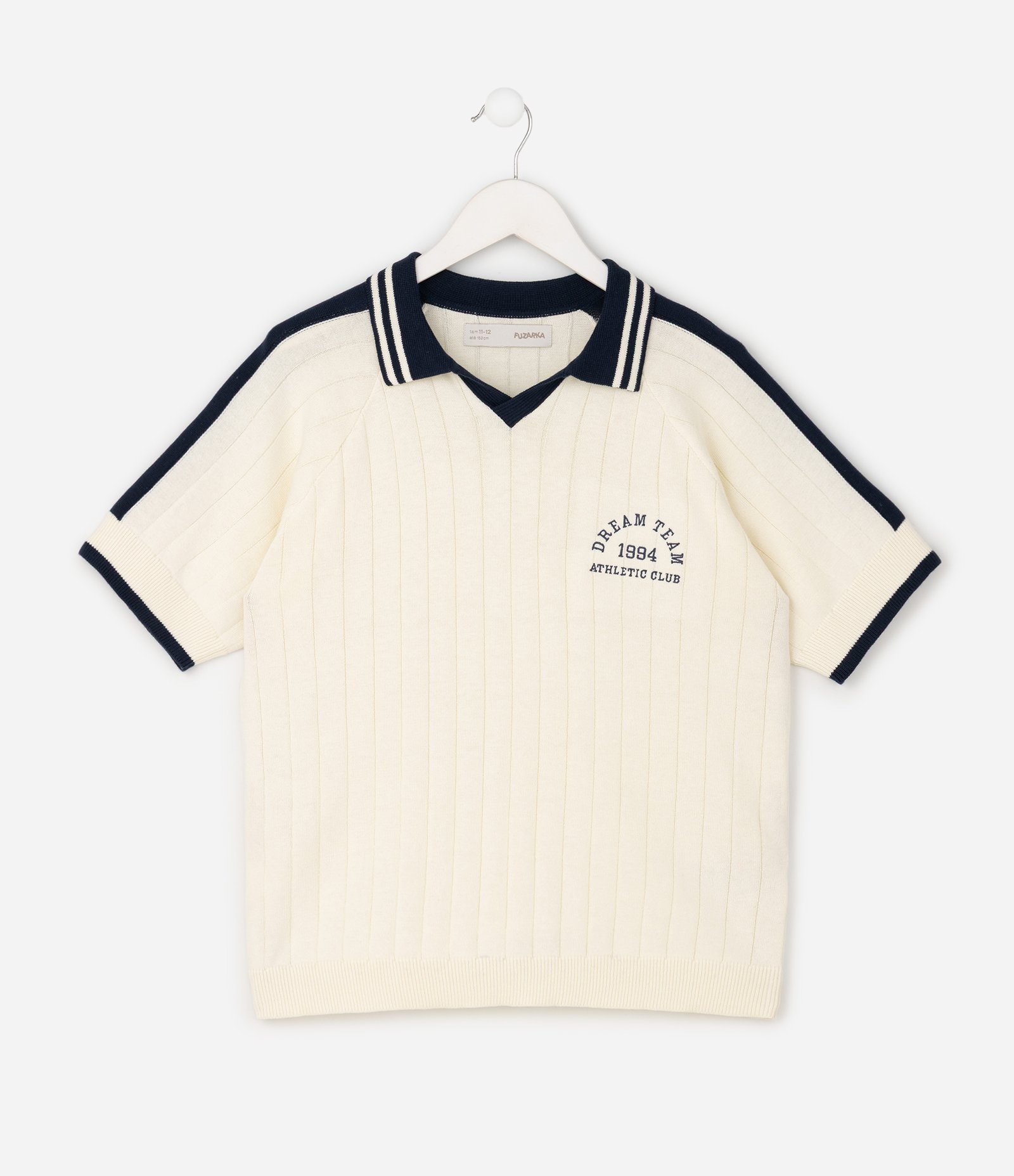 Camiseta Infantil Relaxed com Gola Polo e Lettering Localizado – Tam 5 a 14 Anos Off White 1
