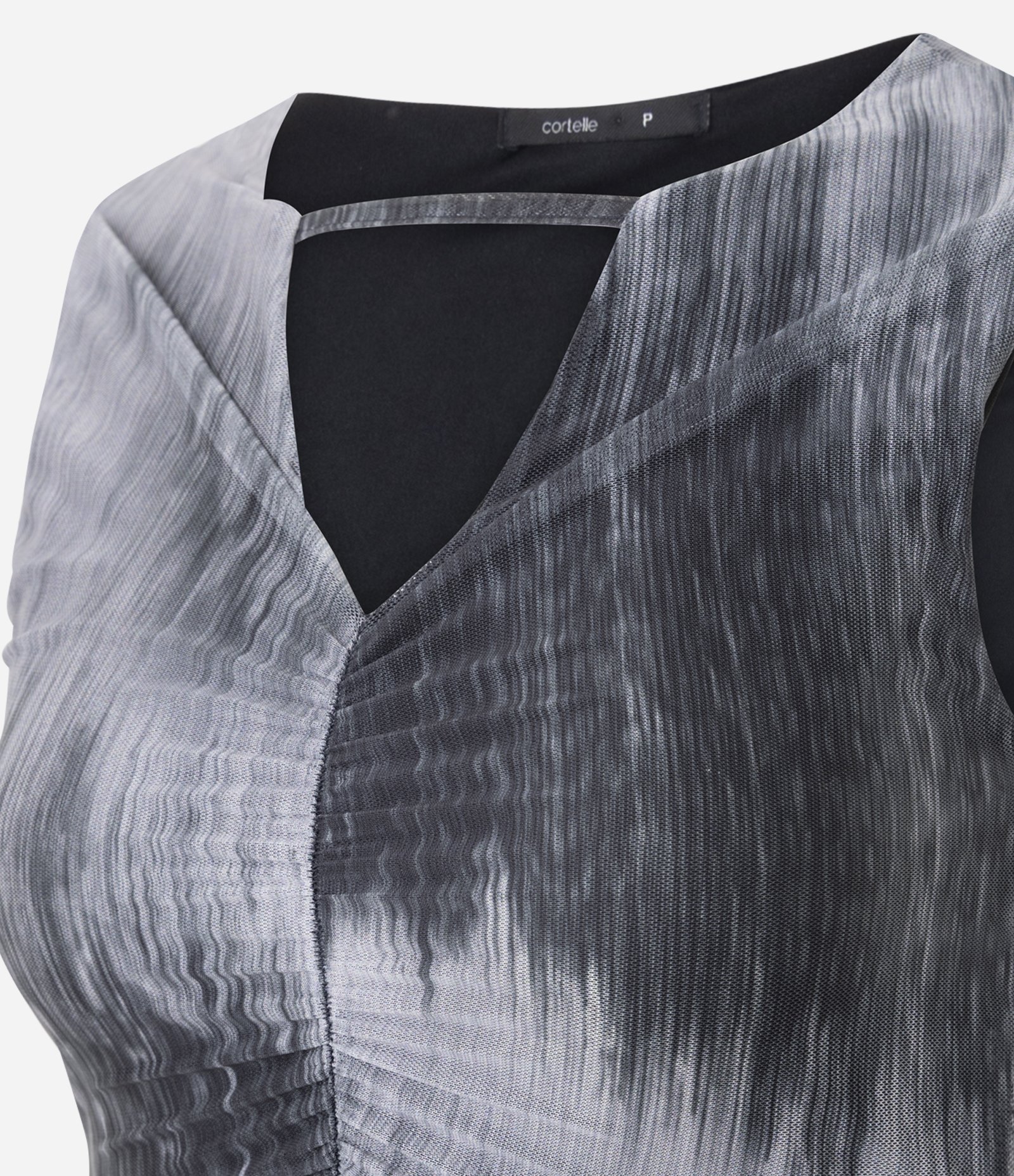 Vestido Longo em Tule Estampado com Drapeado e Recorte no Colo Cinza 2