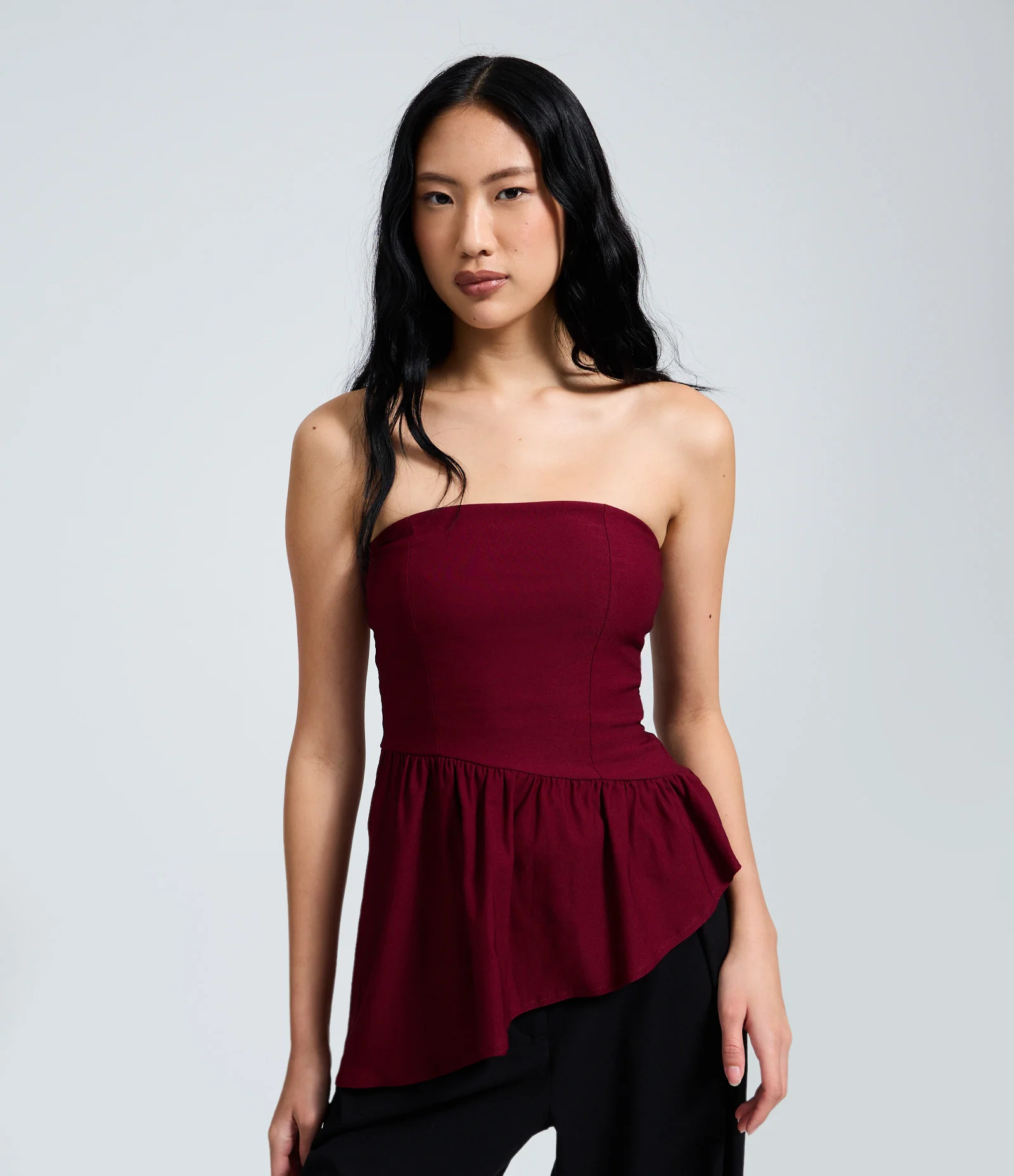 Blusa Peplum em Bengaline com Barra Assimétrica Vermelho 1