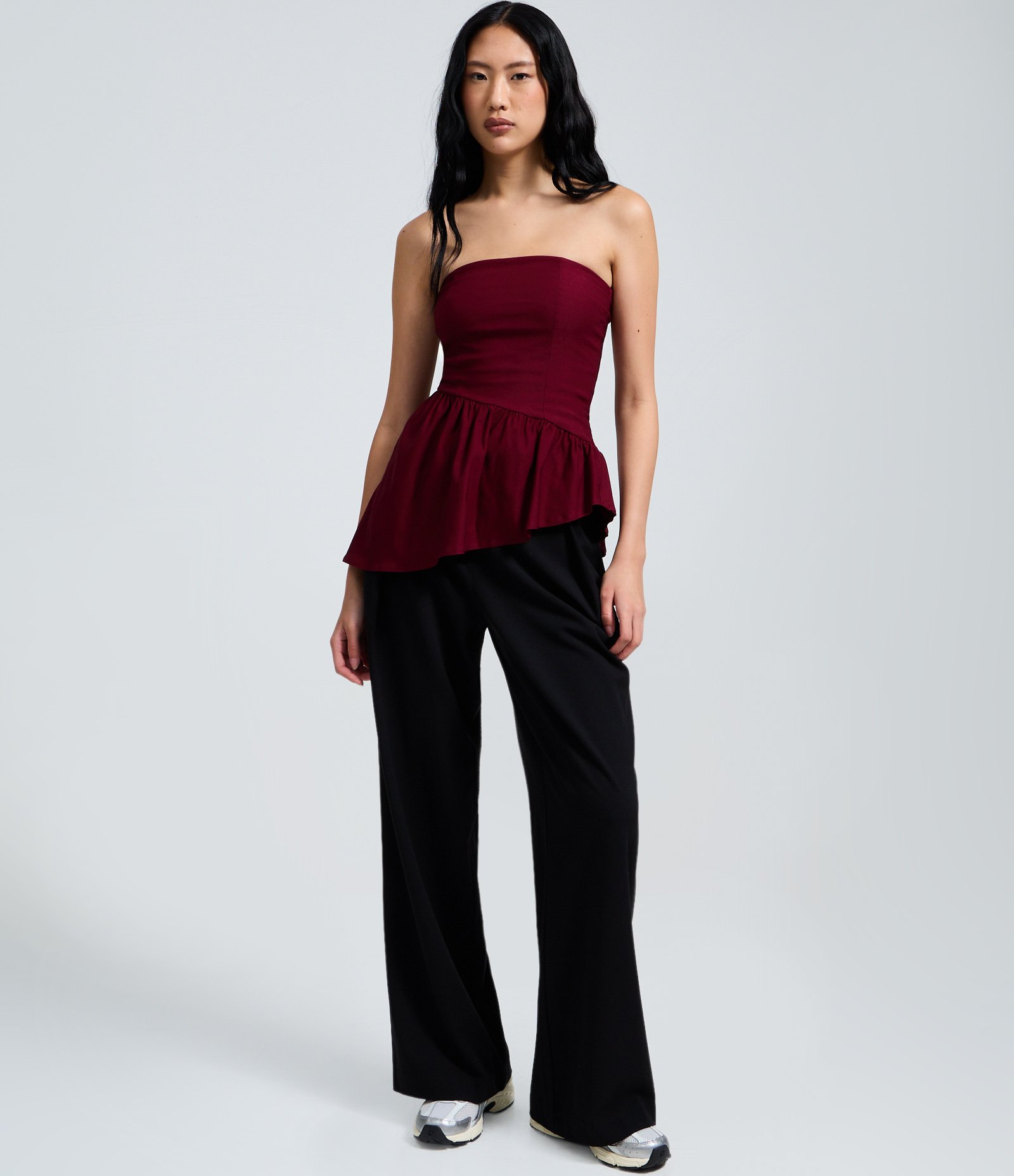 Blusa Peplum em Bengaline com Barra Assimétrica Vermelho 2