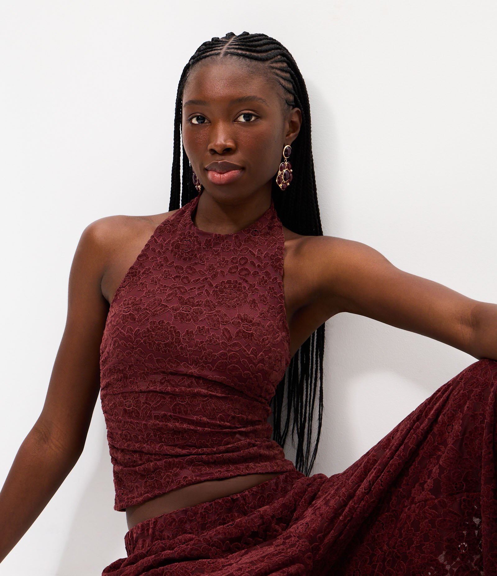 Blusa Frente Única em Renda com Gola Halter Vermelho 3