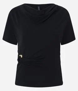 Blusa Texturizada com Decote Drapeado e Aviamento na Cintura