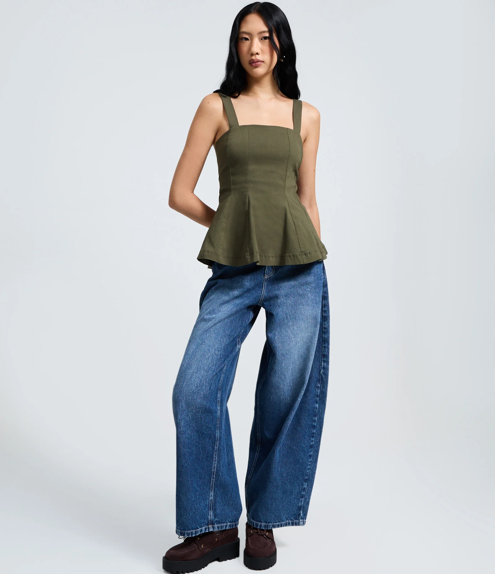 Blusa Peplum em Bengaline com Alça Larga Verde 2