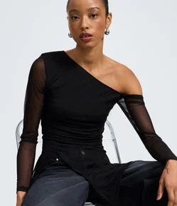 Blusa Assimétrica em Tule com Renda