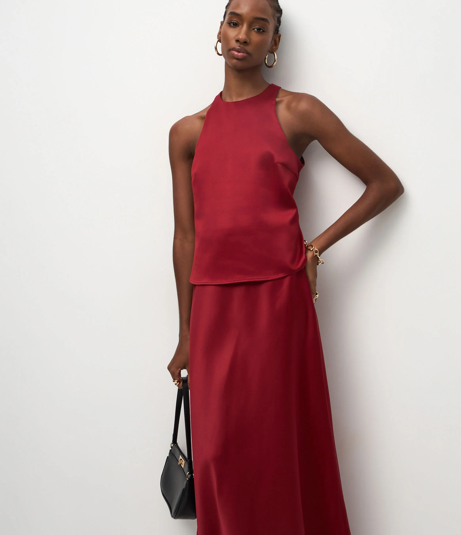 Saia Midi Acetinada Lisa Evasê Vermelho 2