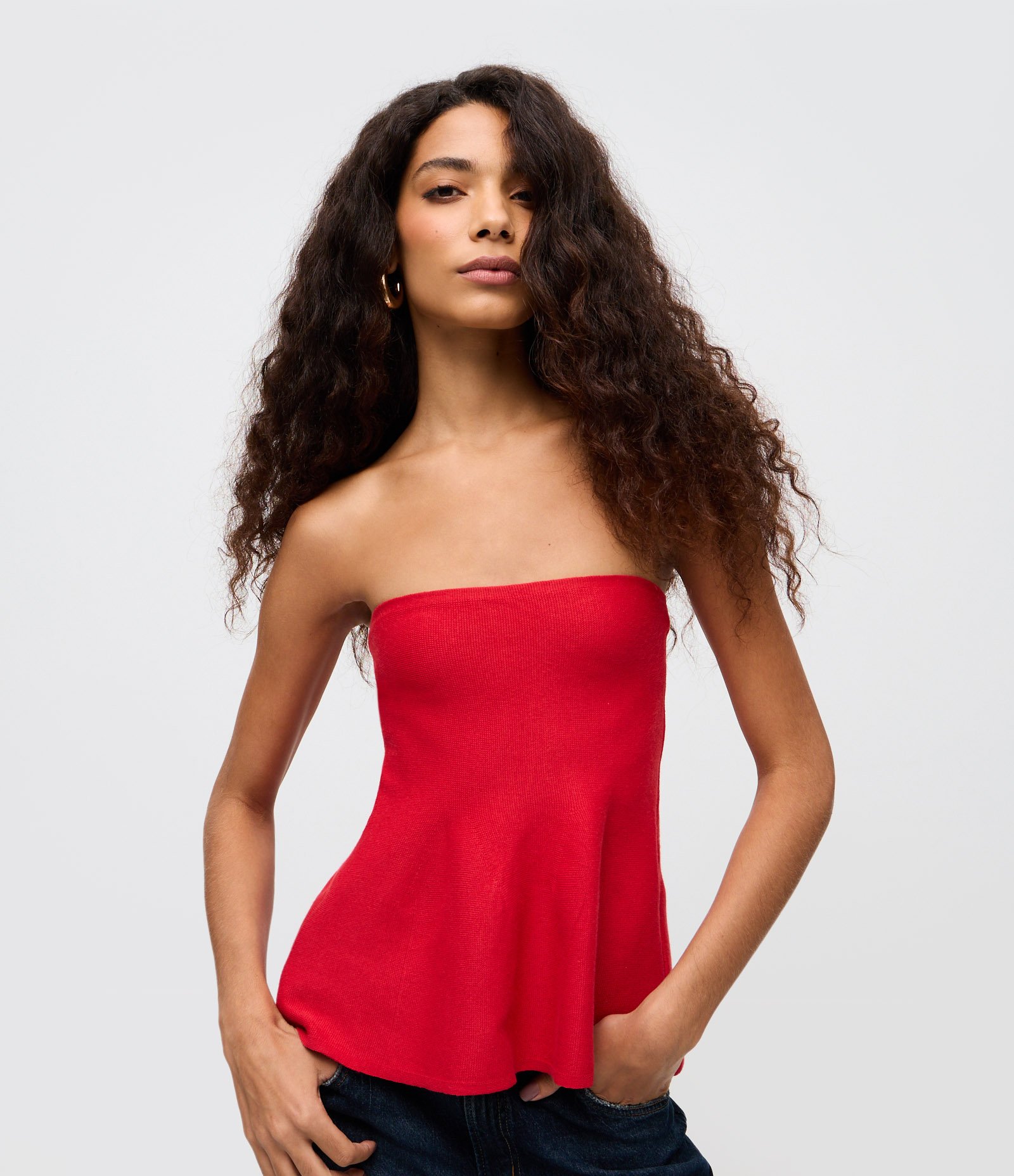 Blusa Tomara que Caia em Tricô com Peplum na Barra Vermelho 1