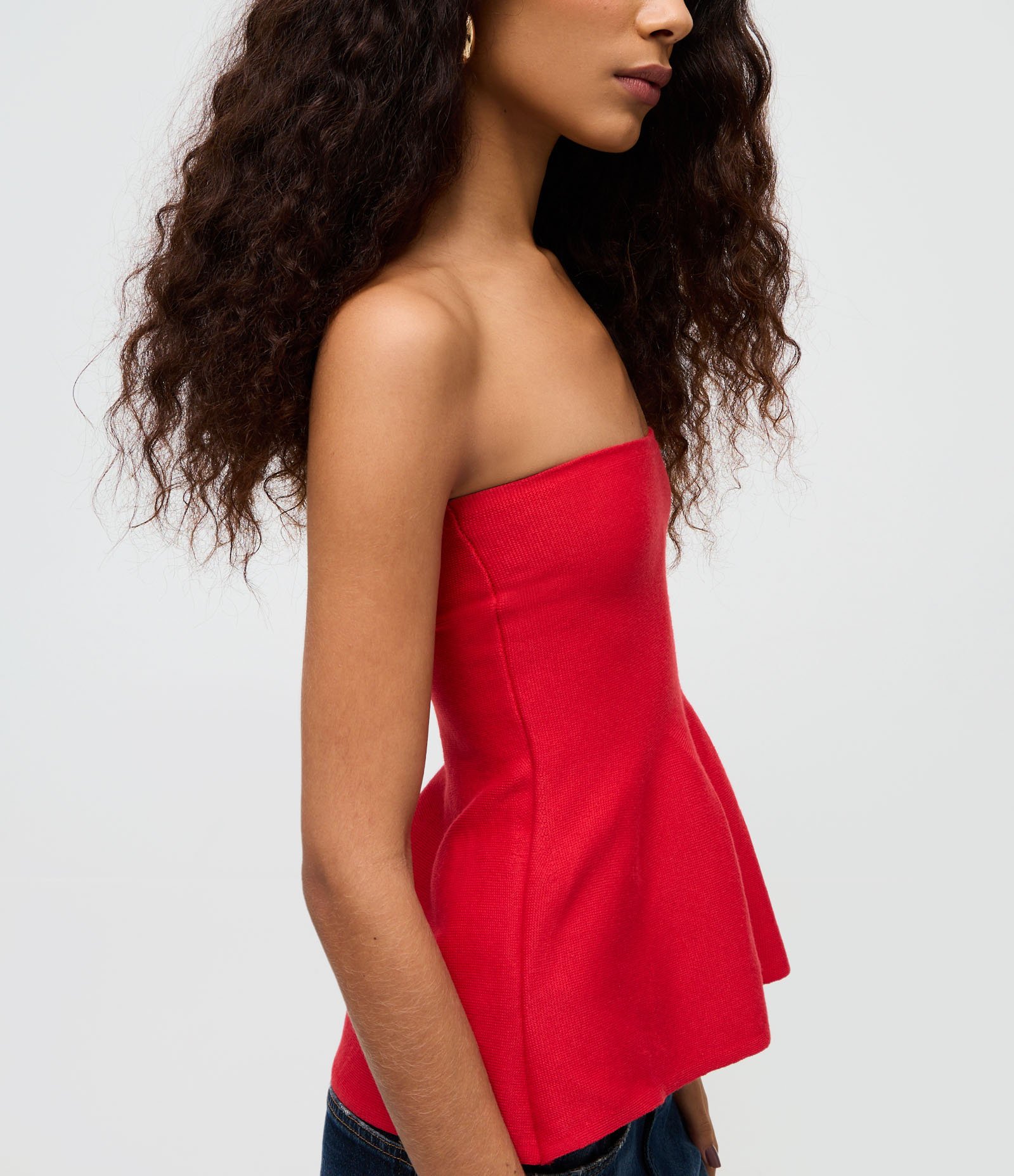 Blusa Tomara que Caia em Tricô com Peplum na Barra Vermelho 3