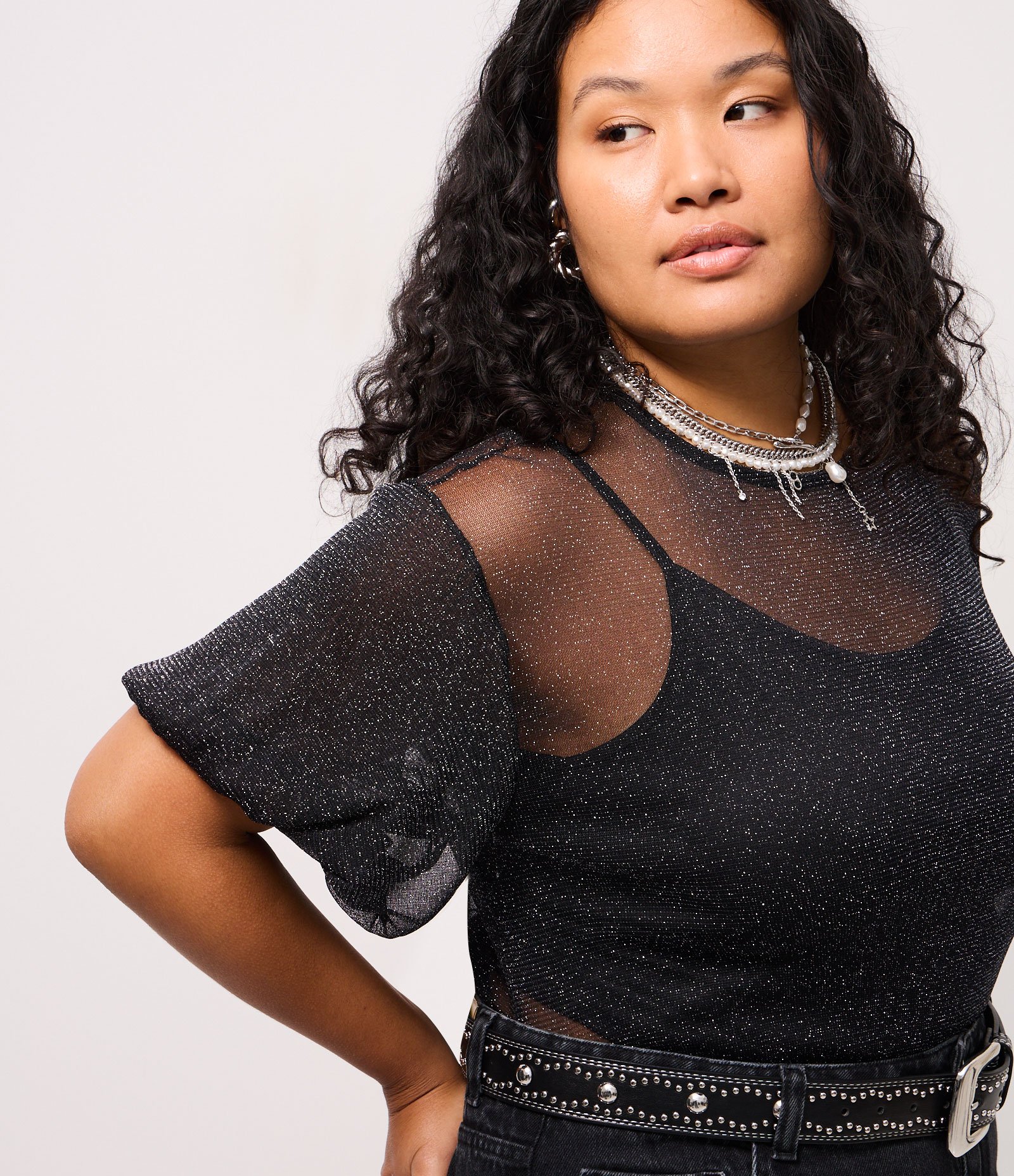 Blusa em Tule Brilhante com Mangas Balonê Curve & Plus Size Preto 3