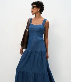 Vestido Midi em Jeans com Decote Coração
