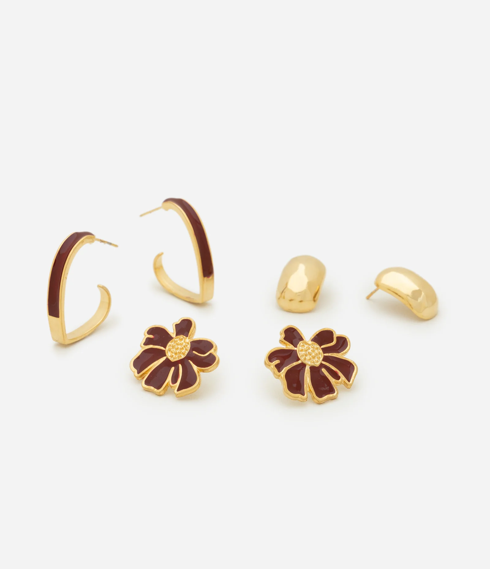 Kit 03 Brincos Resinados com Diferentes Formatos Dourado 2