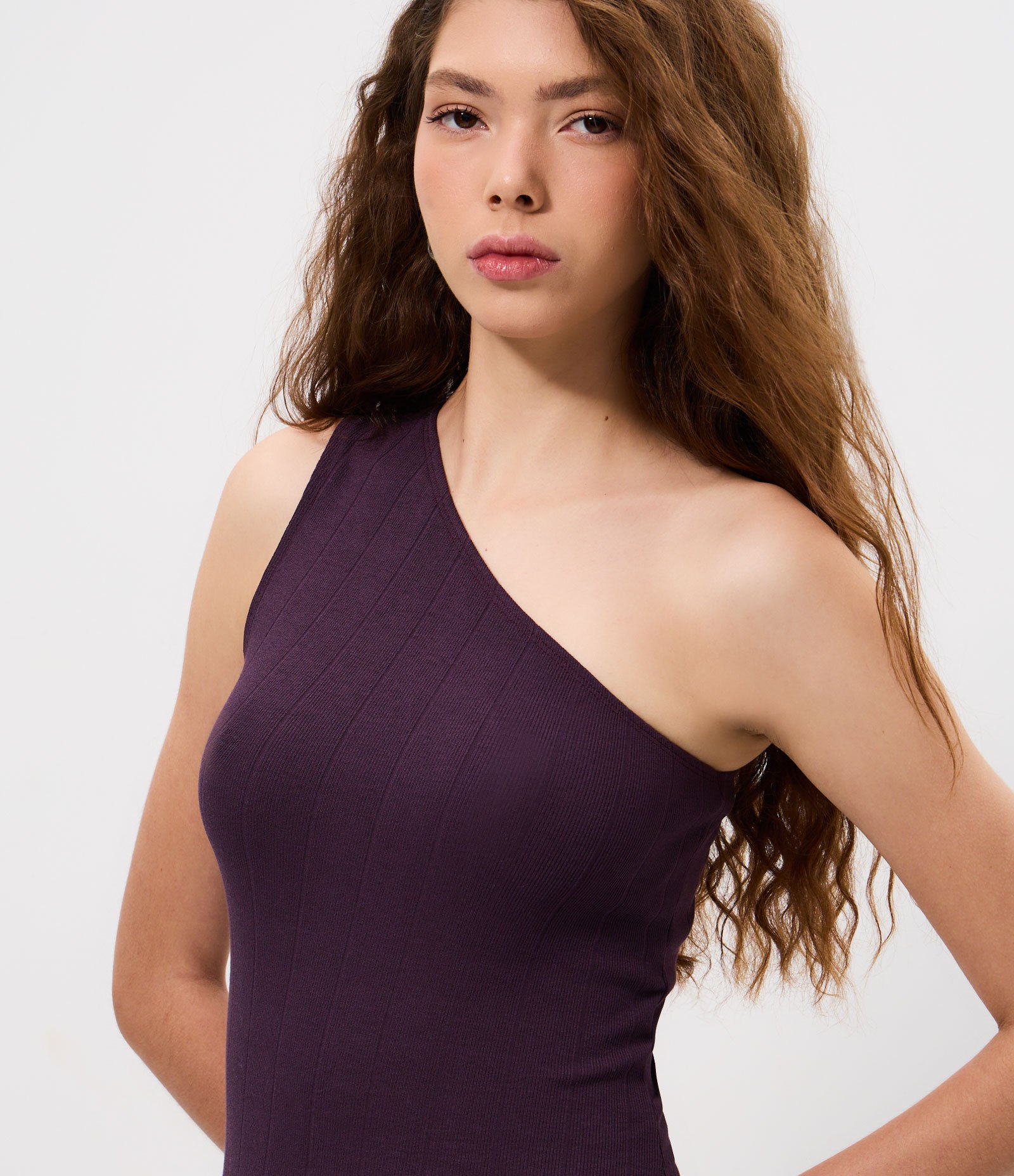 Vestido Midi em Ribana Texturizada de Ombro Único com Fenda Lateral Roxo 3