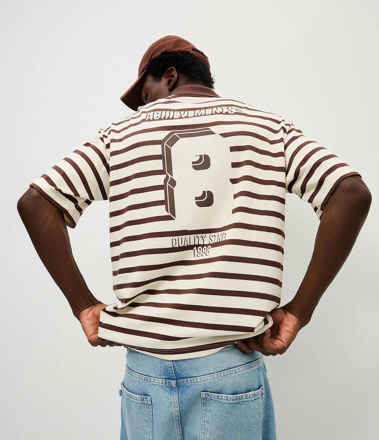 Camiseta Boxy Listrada com Gola Polo e Número 8 Branco 2