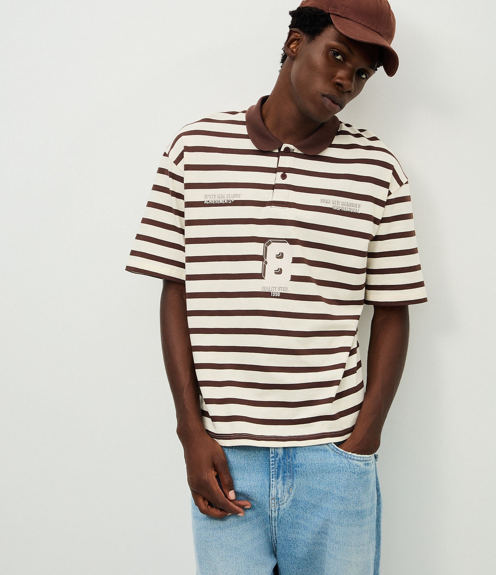 Camiseta Boxy Listrada com Gola Polo e Número 8 Branco 4