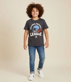 Camiseta NFL com Estampa de Capacete - Tam 5 a 14 Anos