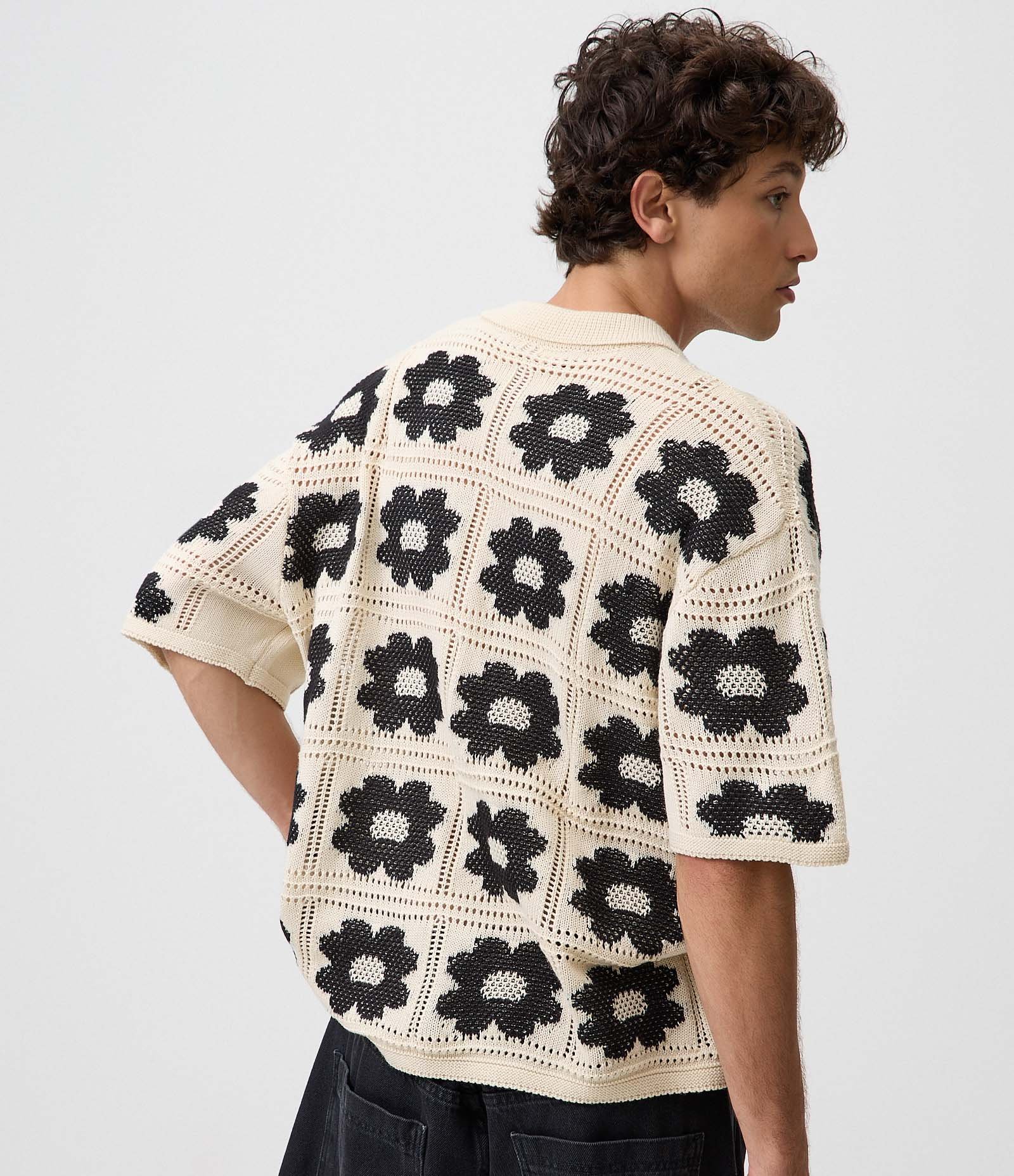 Camisa Relaxed em Crochê com Estampa Floral Contrastante Off White 3