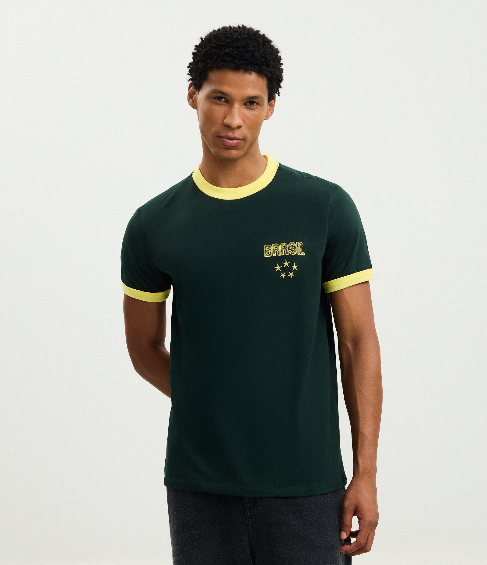 Camiseta Bordado Brasil Verde 1