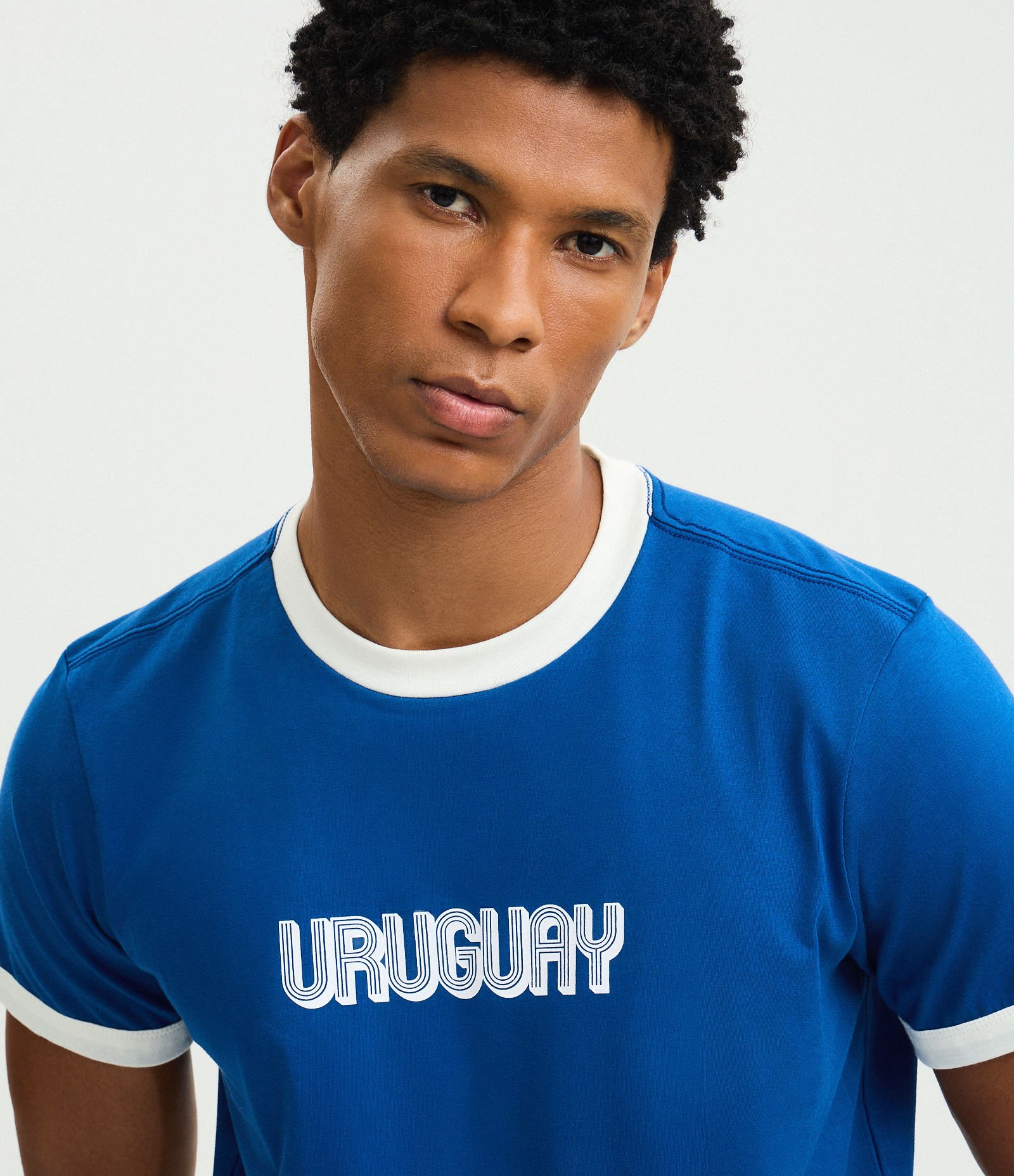 Camiseta Bordado Uruguay Azul 3