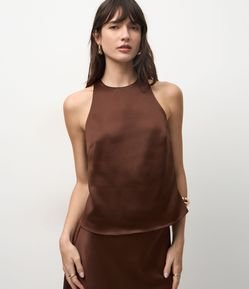 Blusa Acetinada com Decote Halter