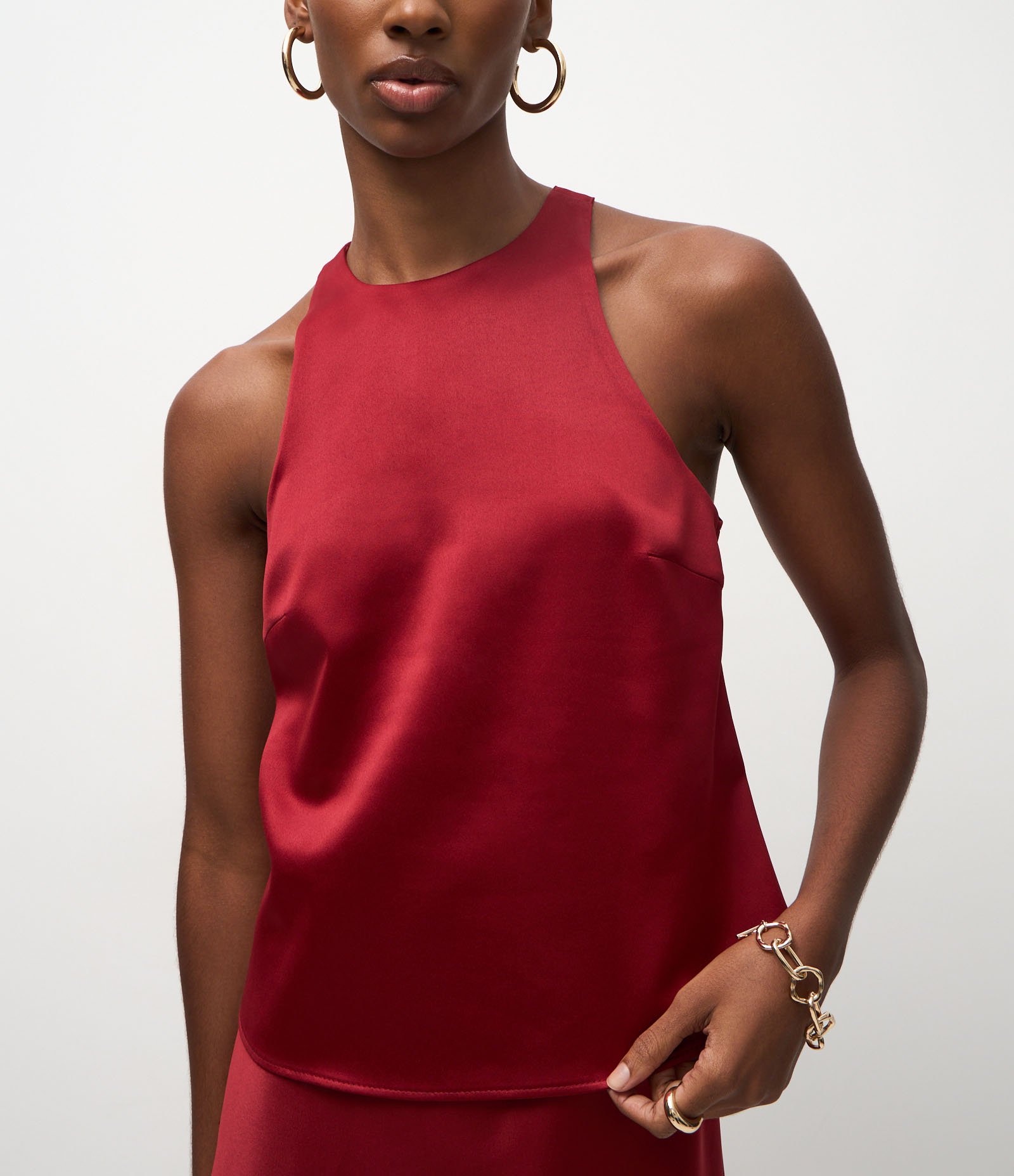 Blusa Acetinada com Decote Halter Vermelho 4