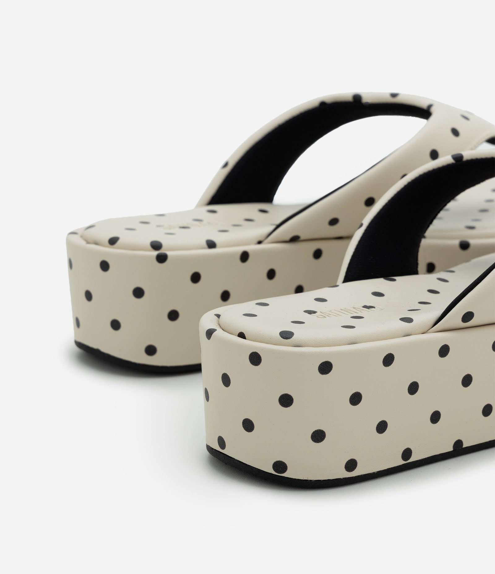 Sandália Flatform em PU com Estampa Poá Off White 5