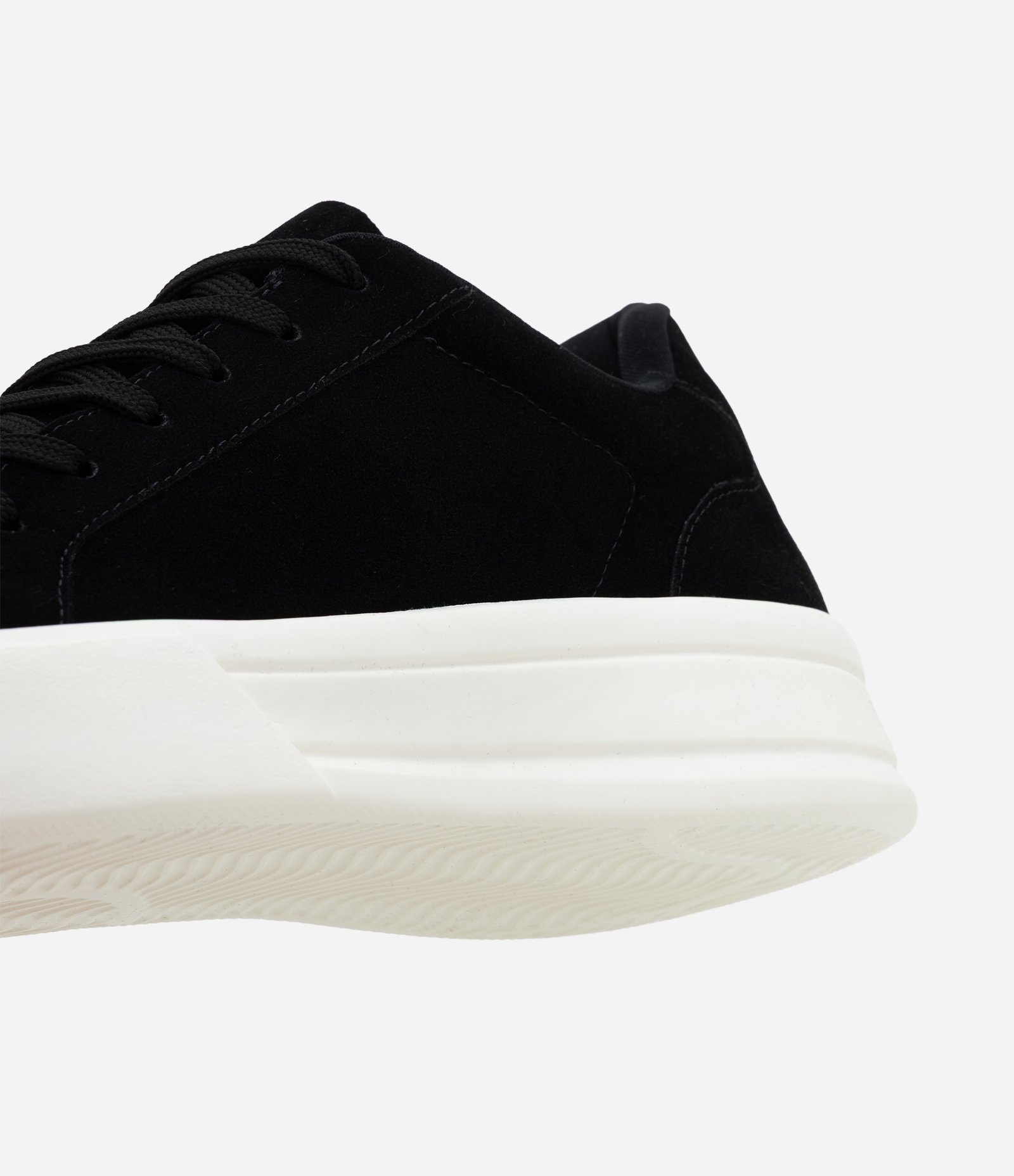 Tênis Casual em Material Sintético Liso Preto 3