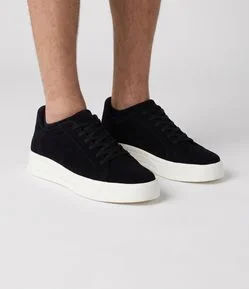 Tênis Casual em Material Sintético