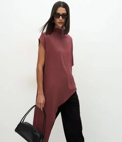 Blusa Manga Curta Assimétrica em Viscose