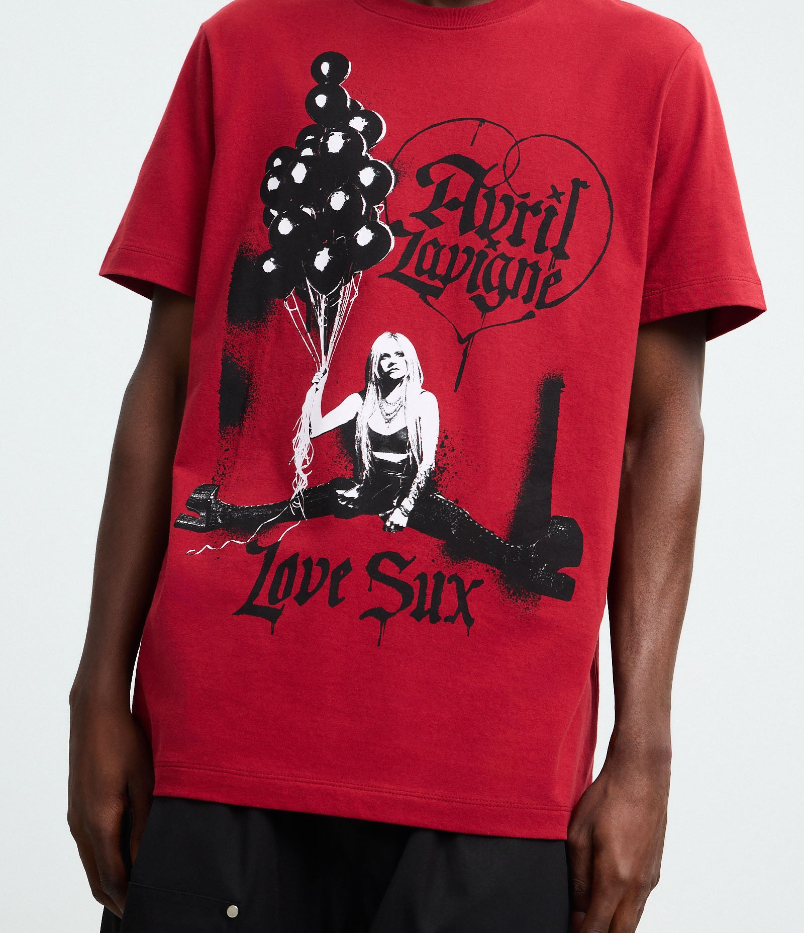 Camiseta Manga Curta em Algodão Avril Lavigne Vermelho 4