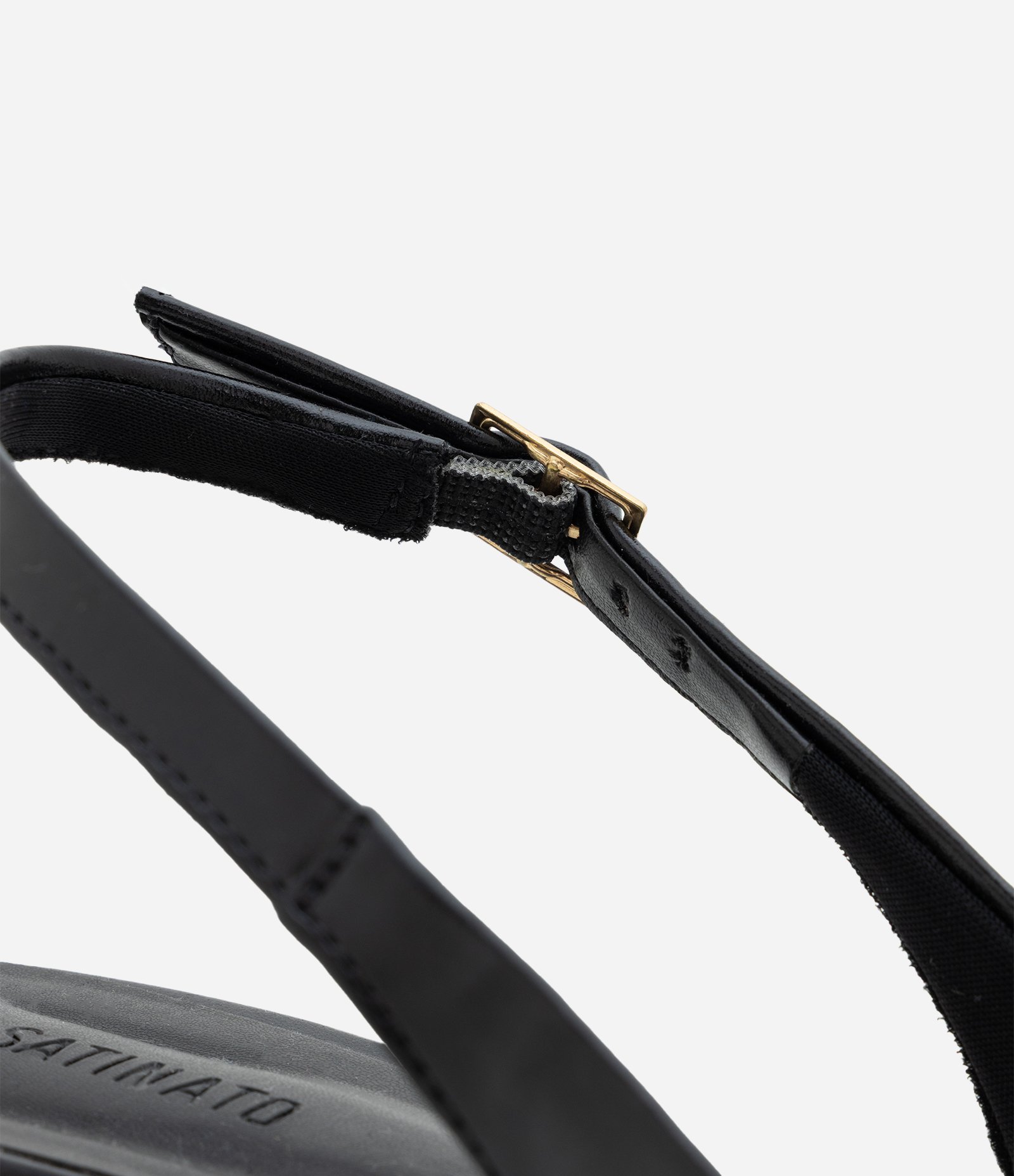 Sapato Slingback em PU com Salto Anabela Preto 4